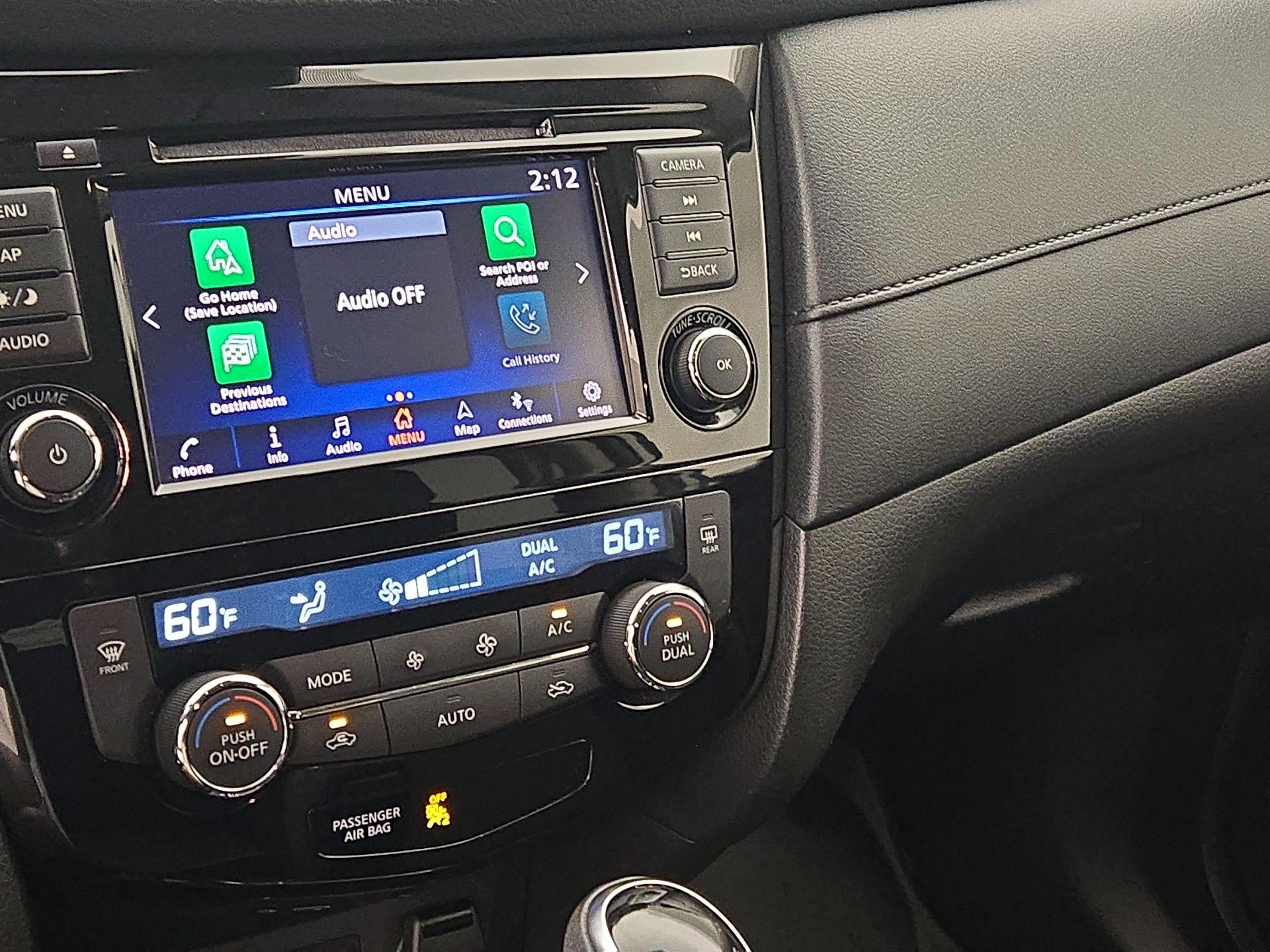 Thumbnail: 2019 Nissan Rogue - 16