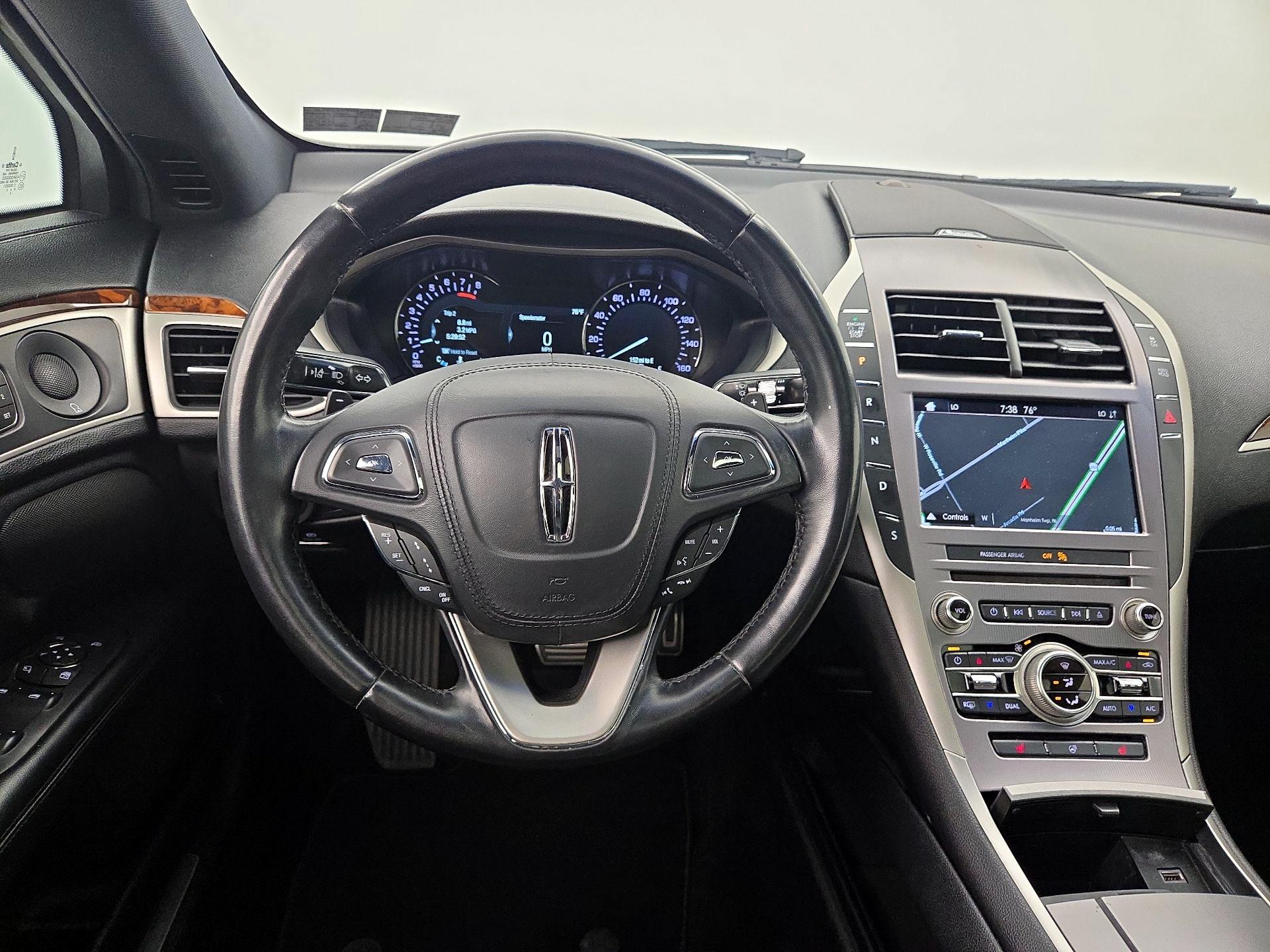 Thumbnail: 2019 Lincoln MKZ - 10