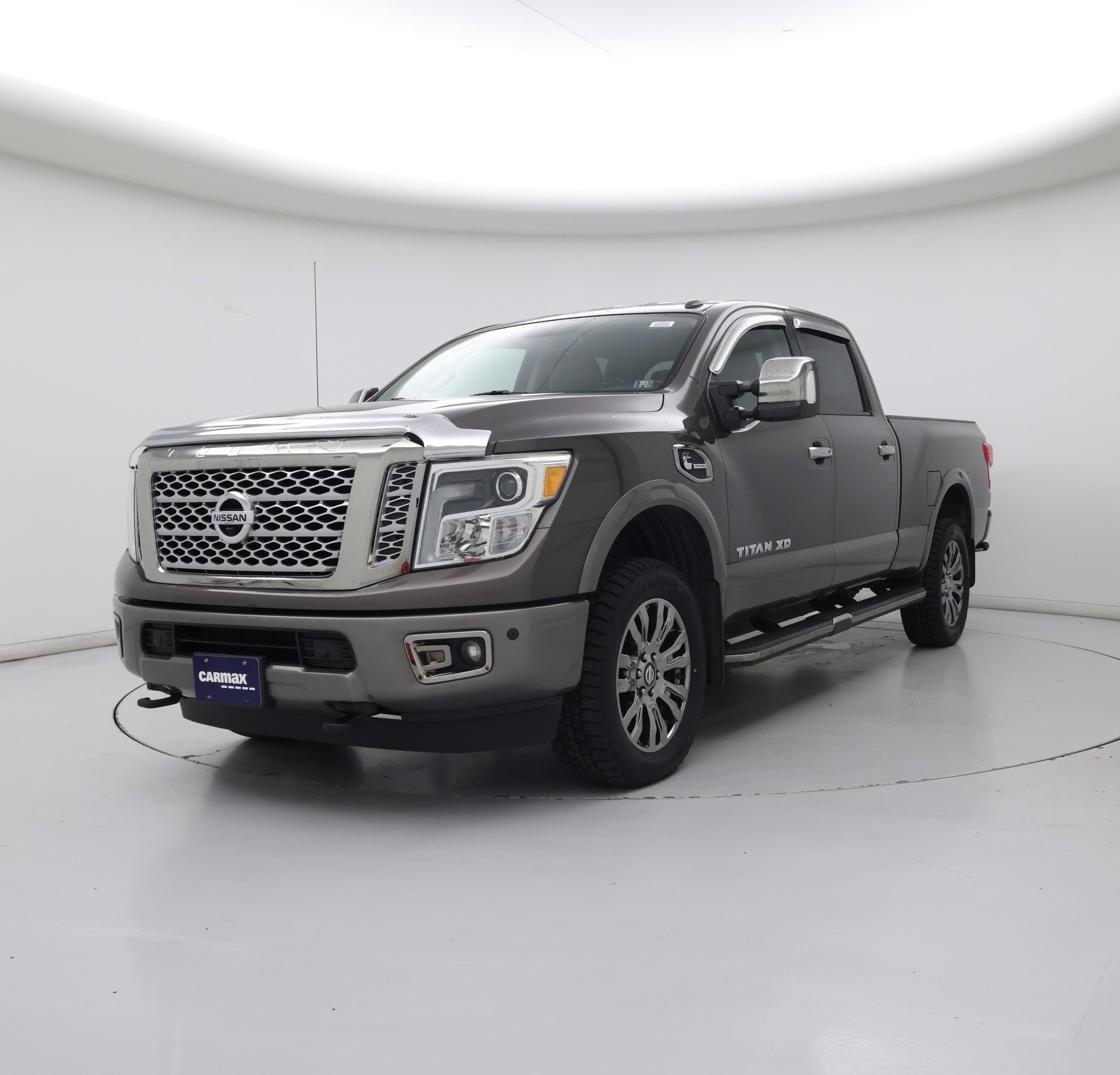 Thumbnail: 2017 Nissan Titan - 4