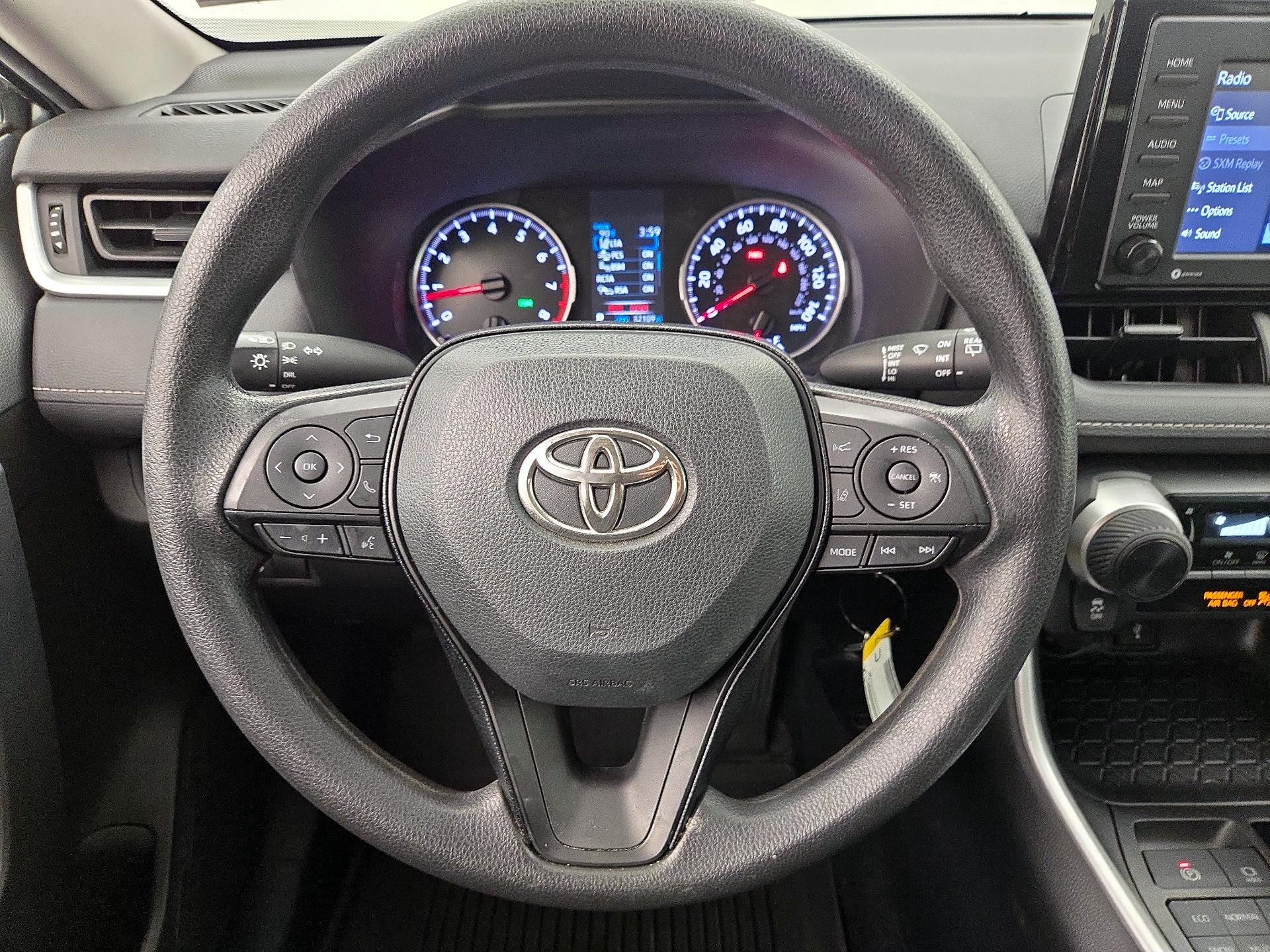 Thumbnail: 2021 Toyota RAV4 - 10