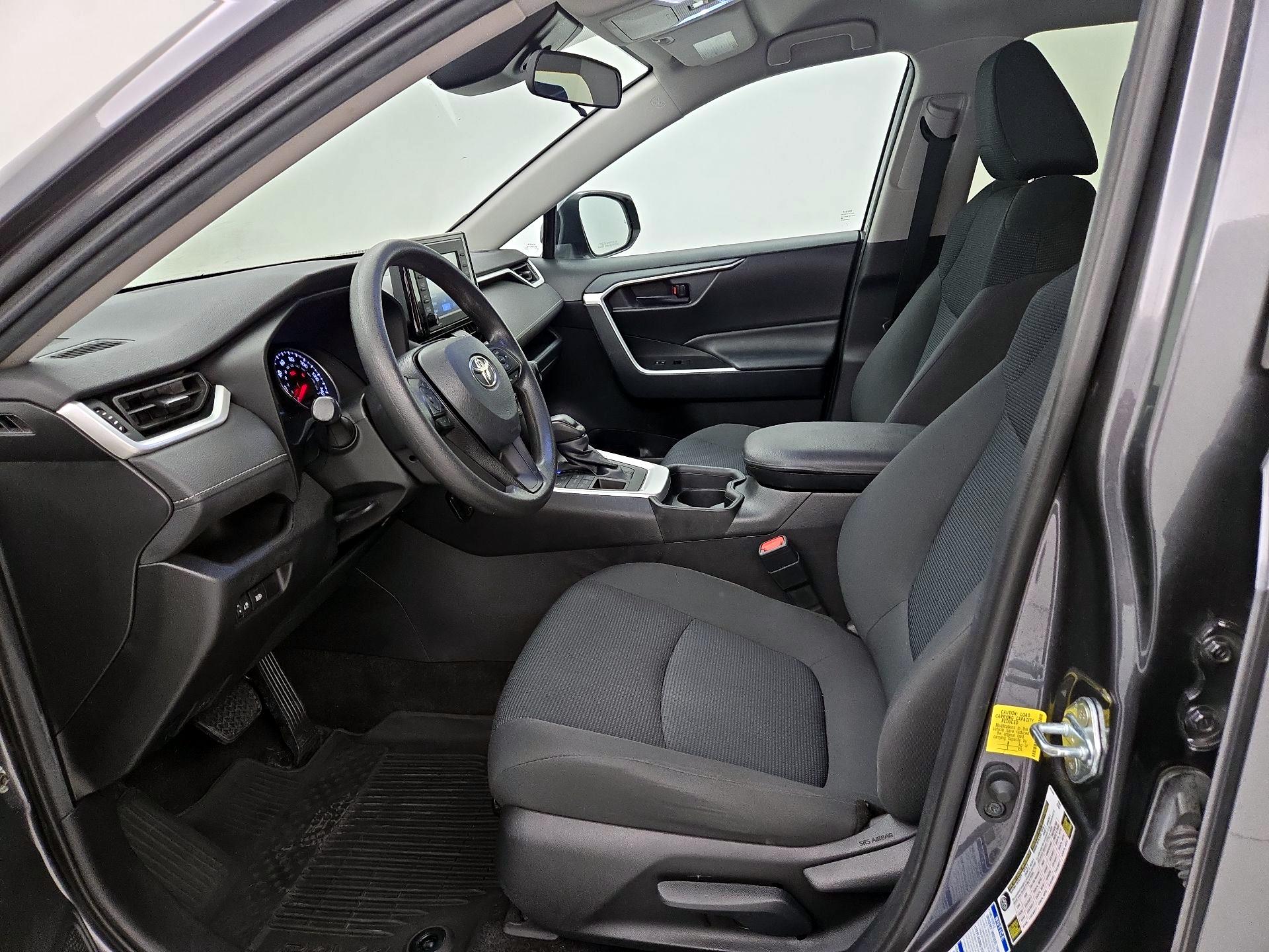 Thumbnail: 2021 Toyota RAV4 - 11
