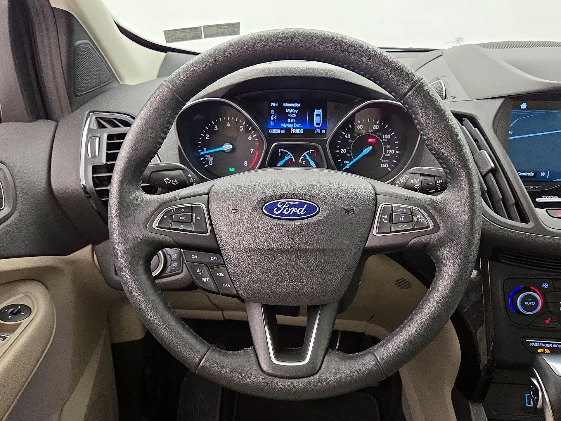 Thumbnail: 2019 Ford Escape - 10