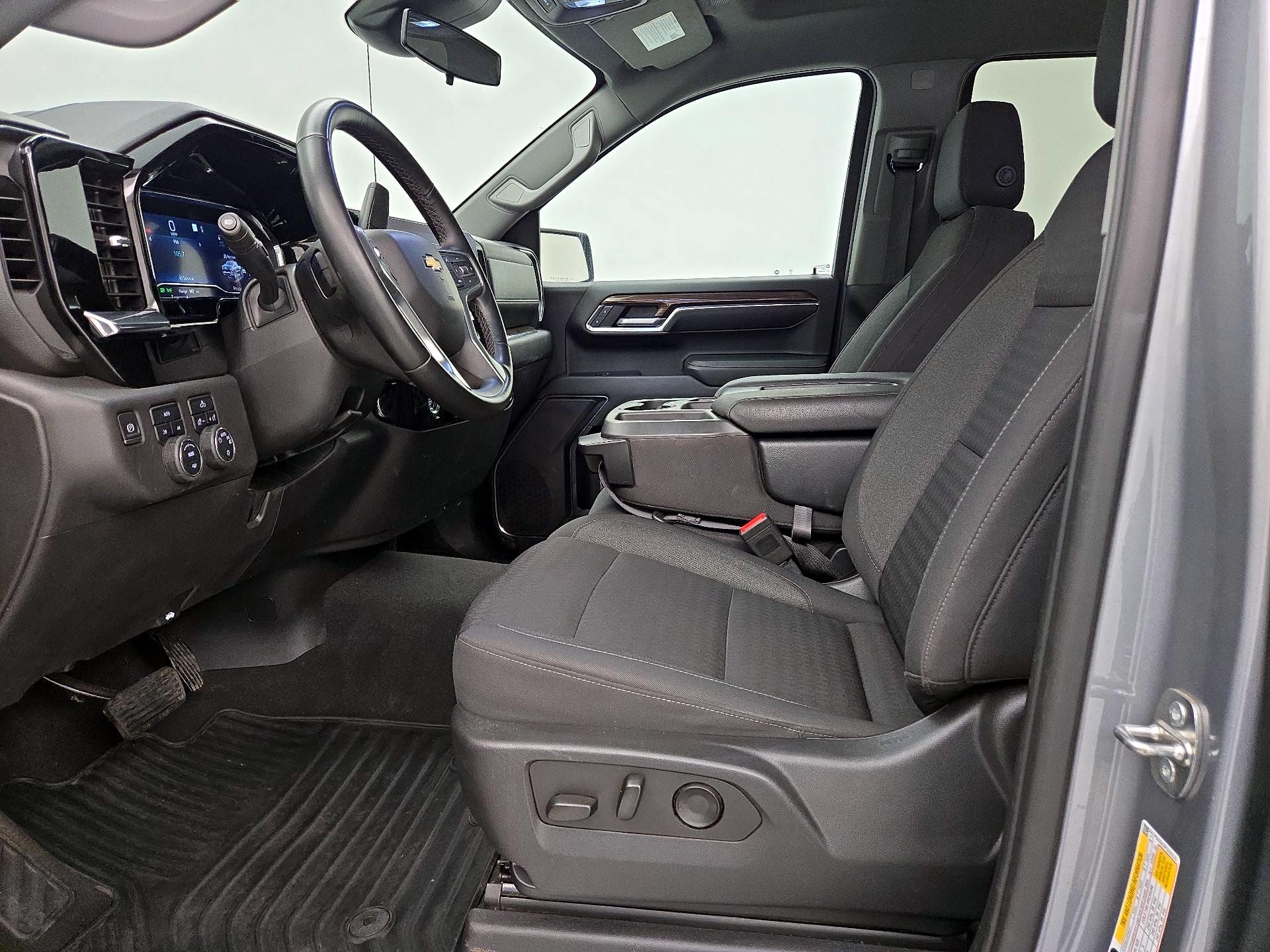 Thumbnail: 2023 Chevrolet Silverado 1500 - 11