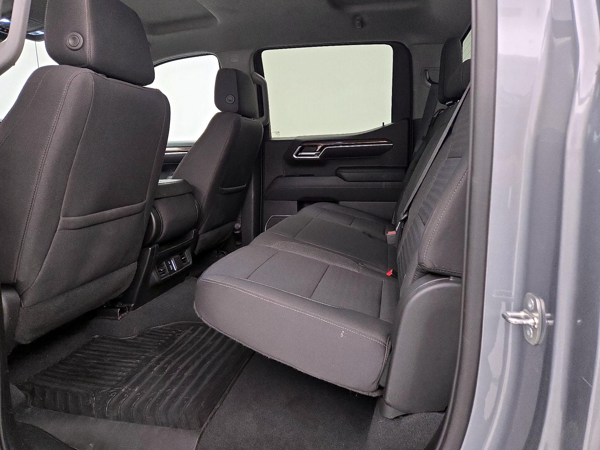 Thumbnail: 2023 Chevrolet Silverado 1500 - 19