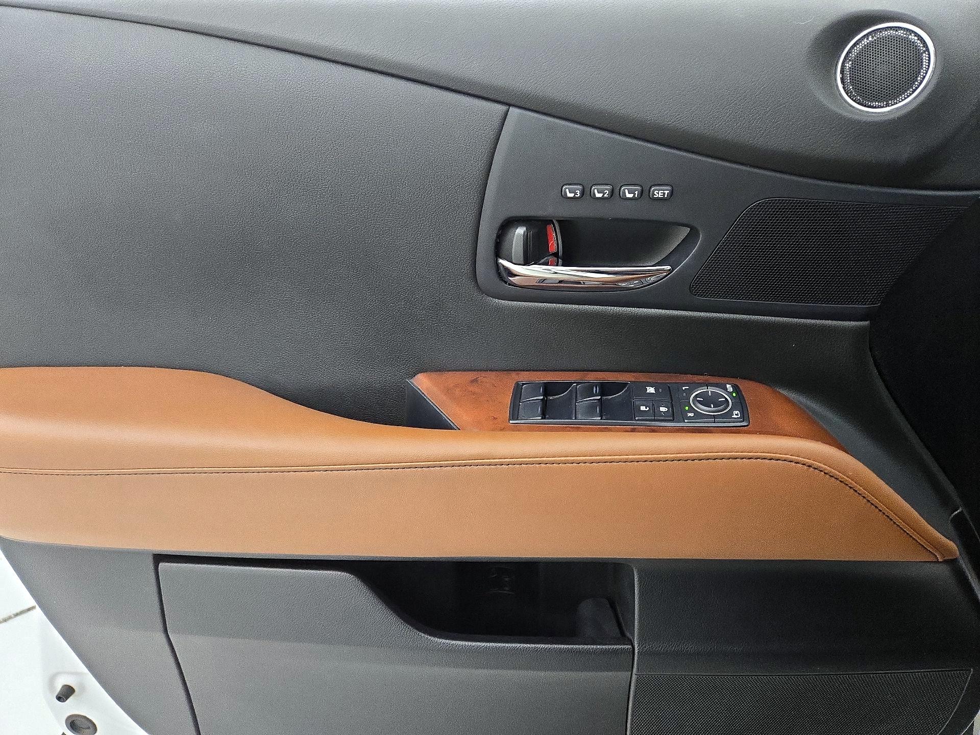 Thumbnail: 2015 Lexus RX - 12