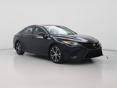 Black 2019 Toyota Camry SE