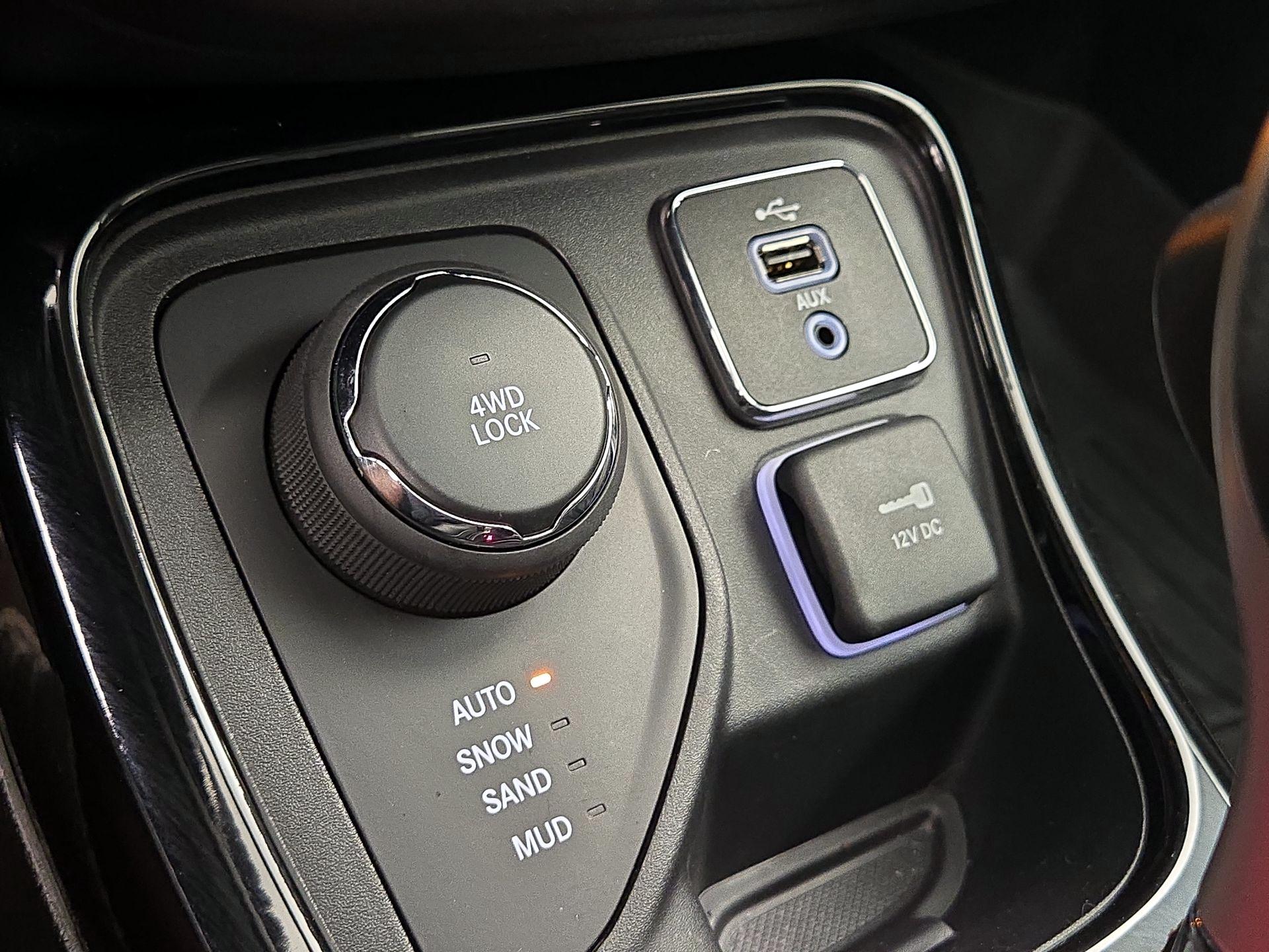 Thumbnail: 2017 Jeep Compass - 18