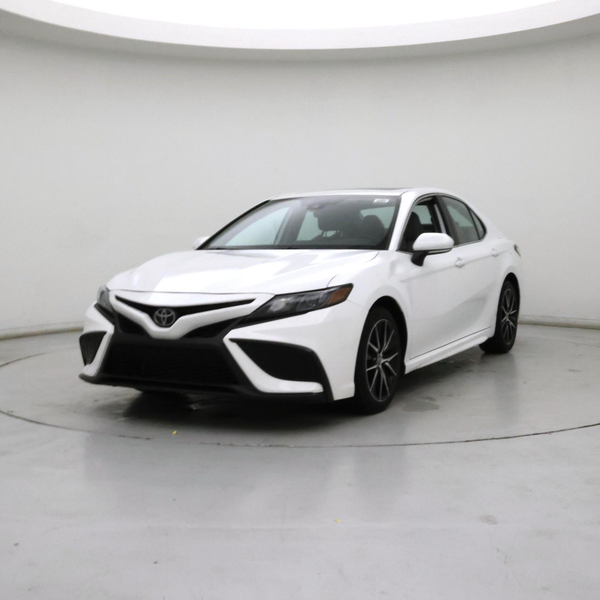 Thumbnail: 2021 Toyota Camry - 4