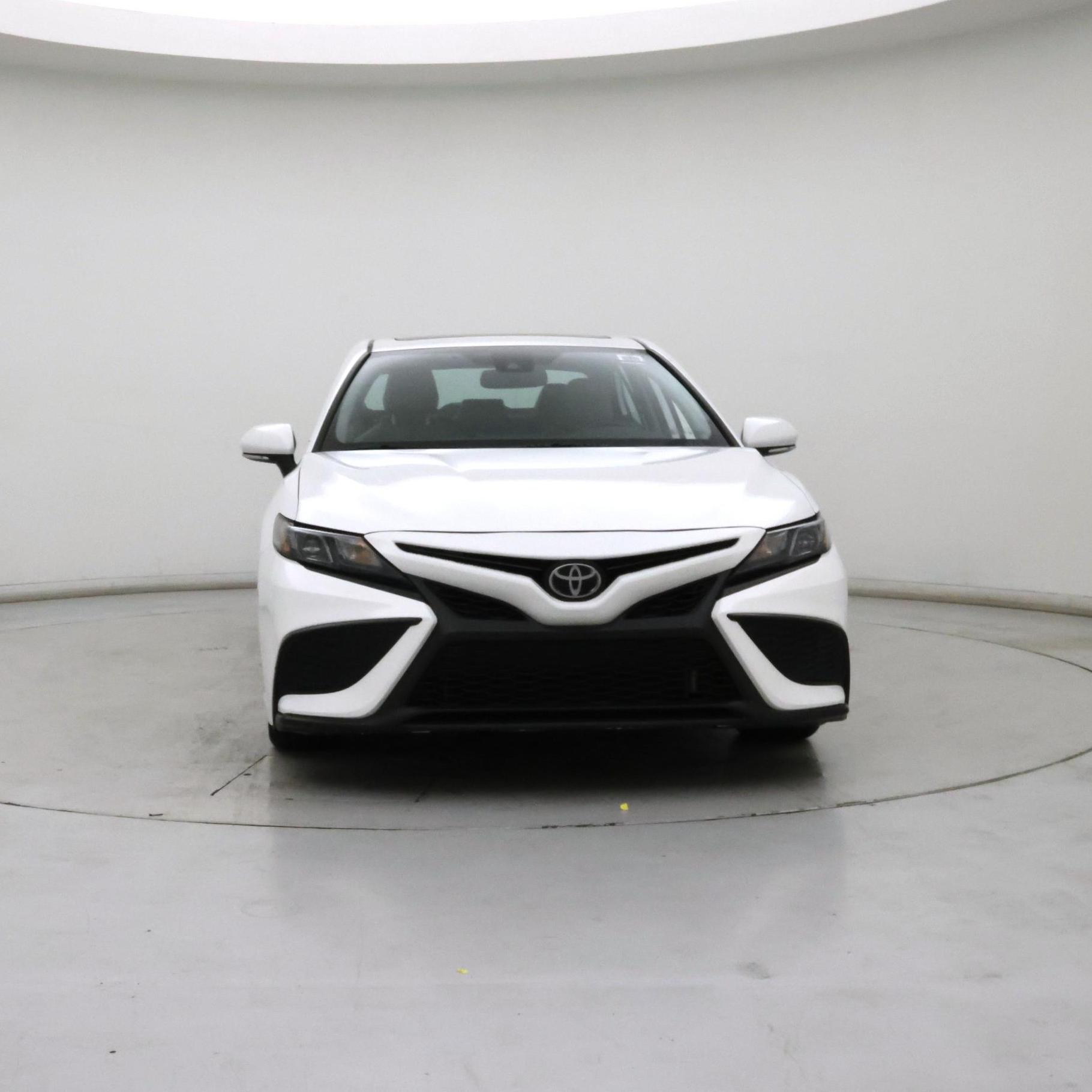 Thumbnail: 2021 Toyota Camry - 5