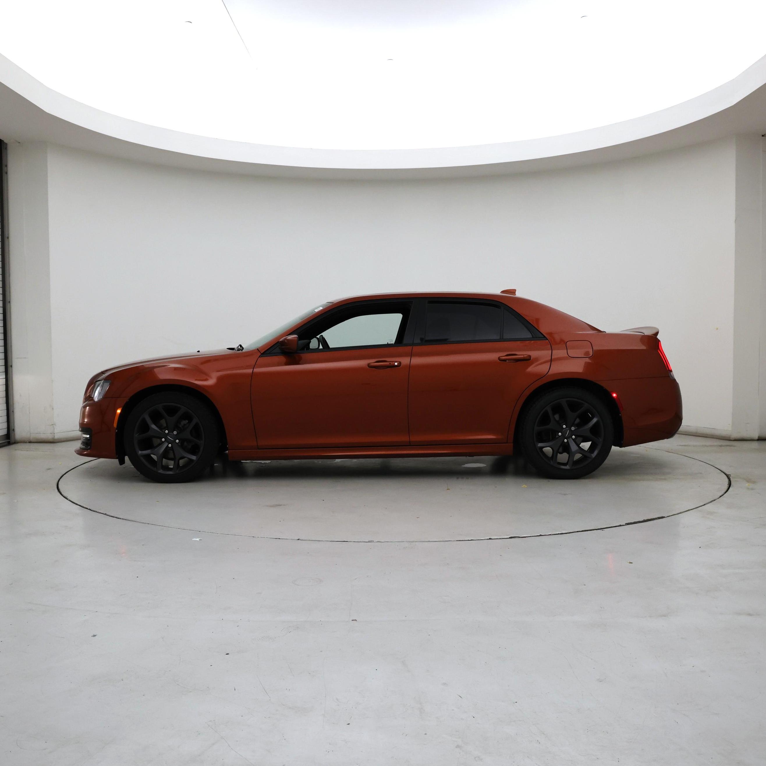 Thumbnail: 2020 Chrysler 300 - 3