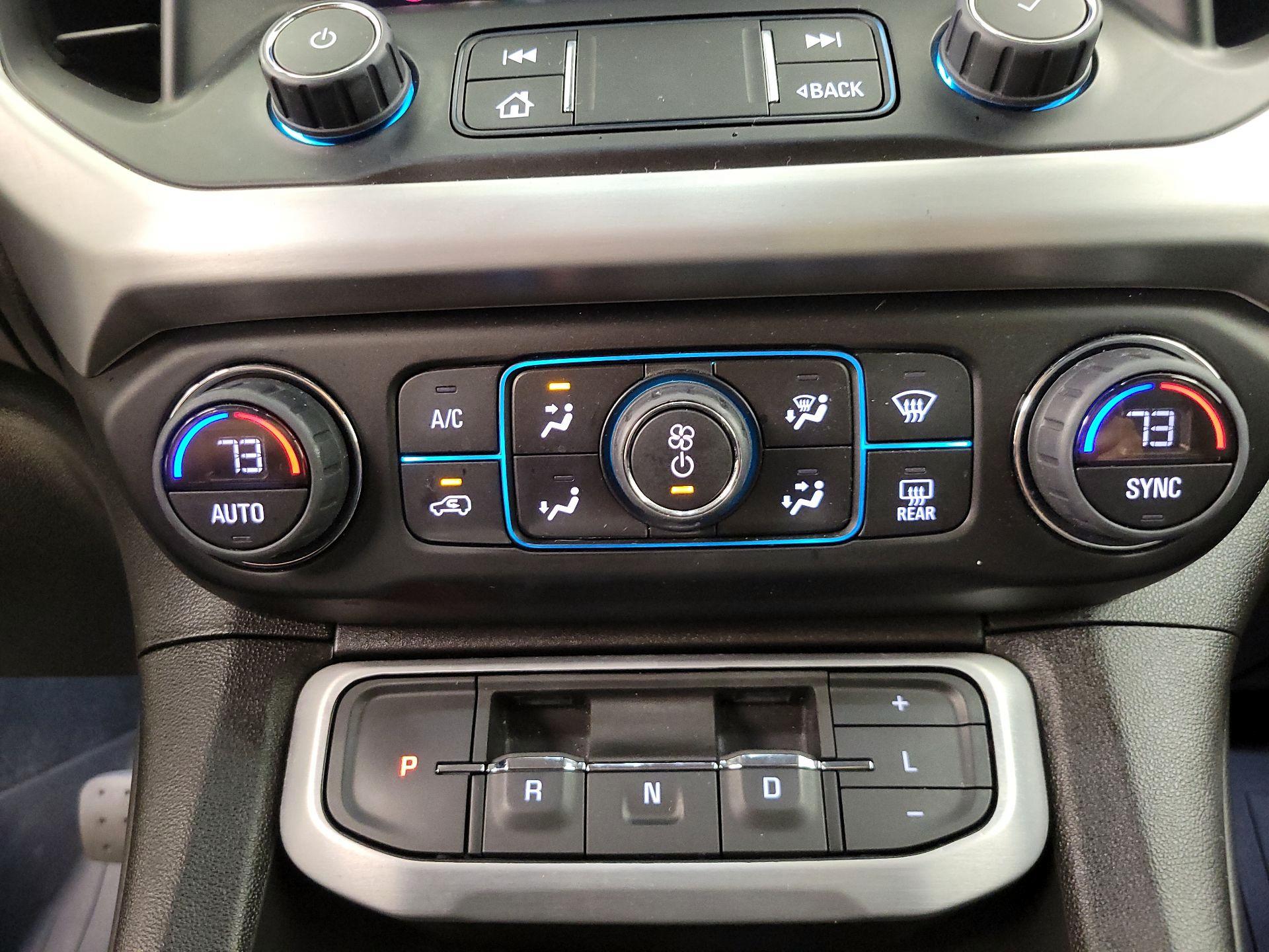 Thumbnail: 2023 GMC Acadia - 16