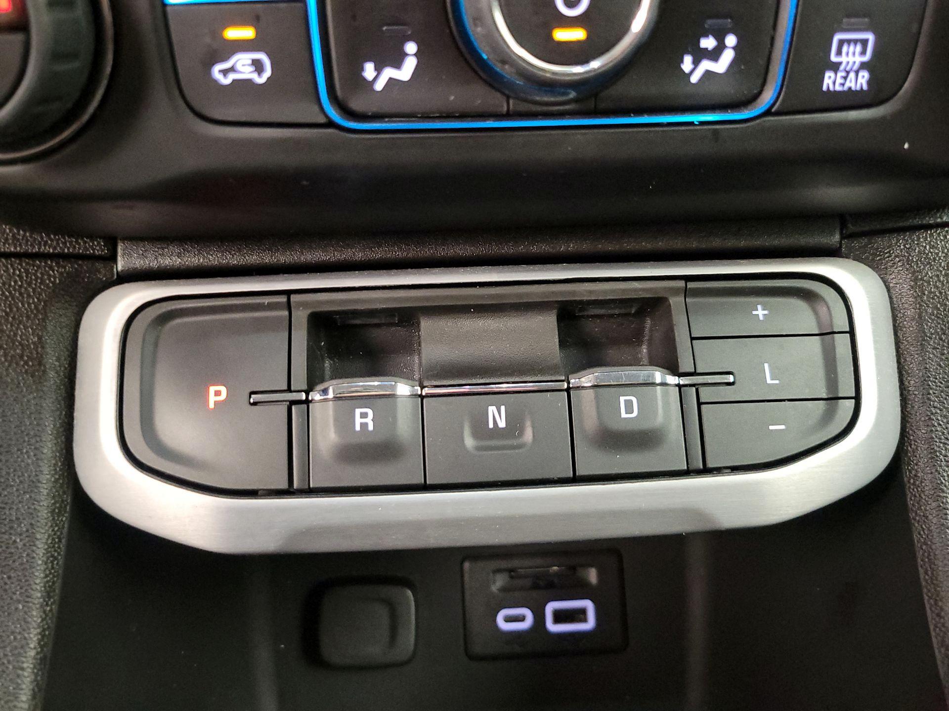 Thumbnail: 2023 GMC Acadia - 17