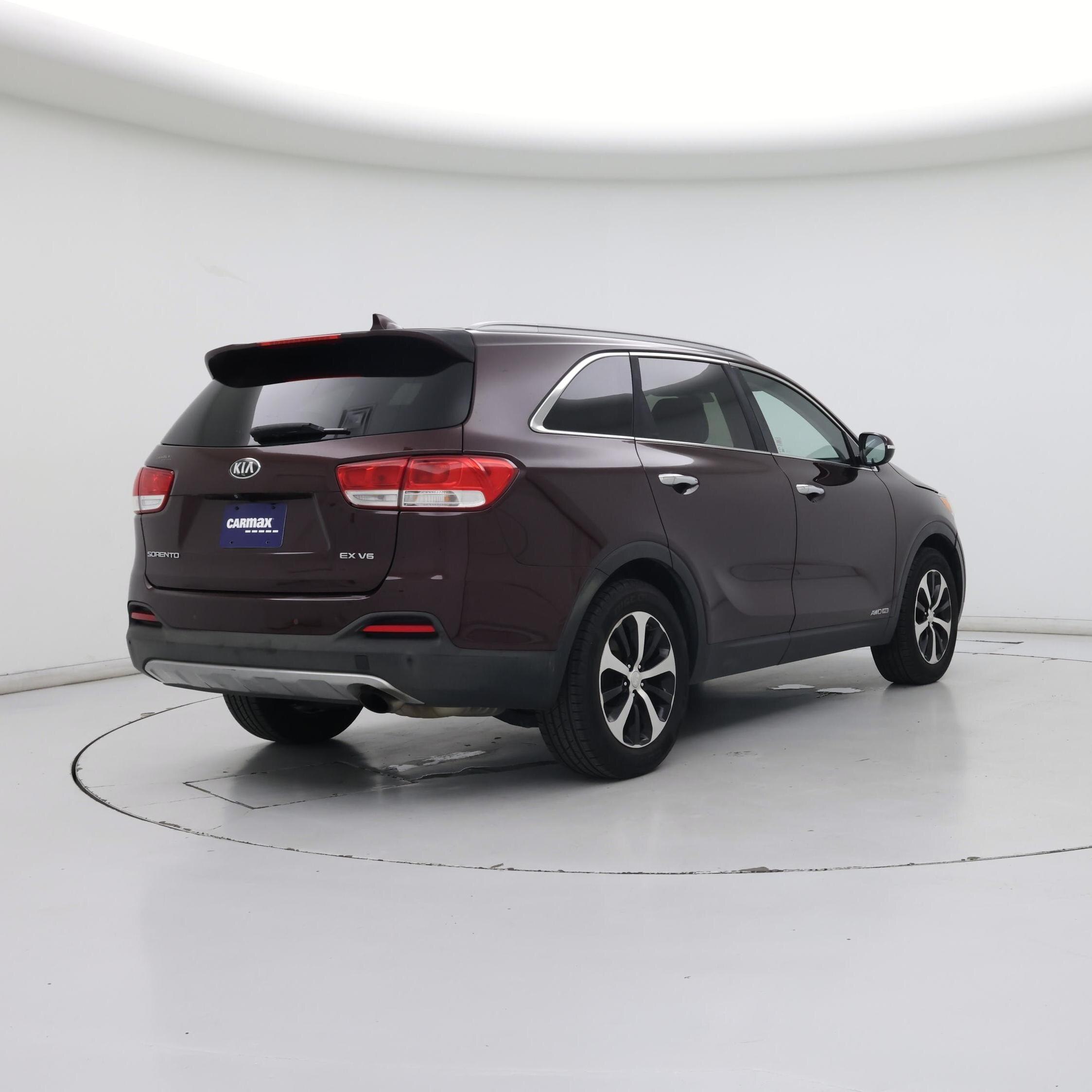 Thumbnail: 2016 Kia Sorento - 8