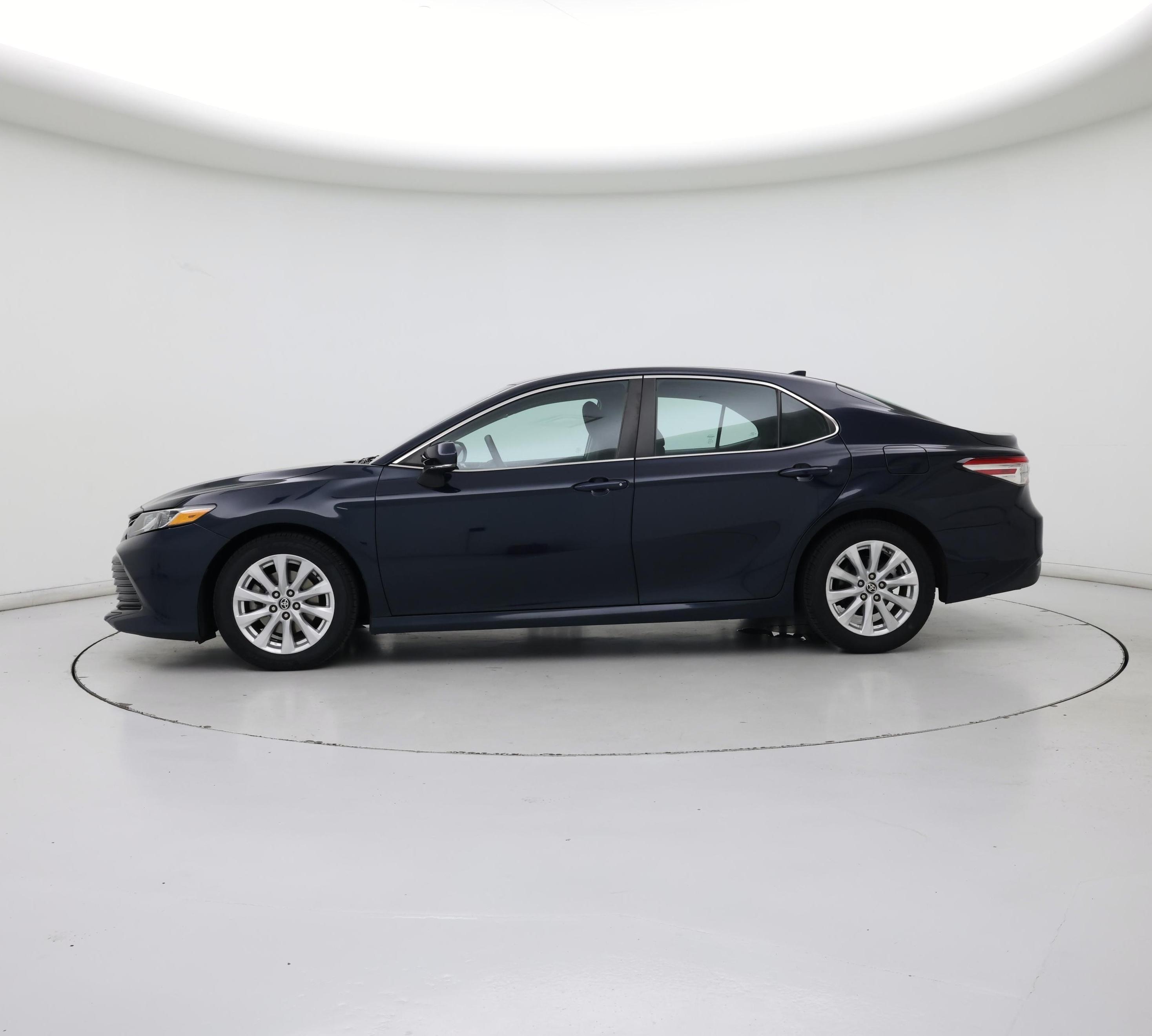 Thumbnail: 2020 Toyota Camry - 3