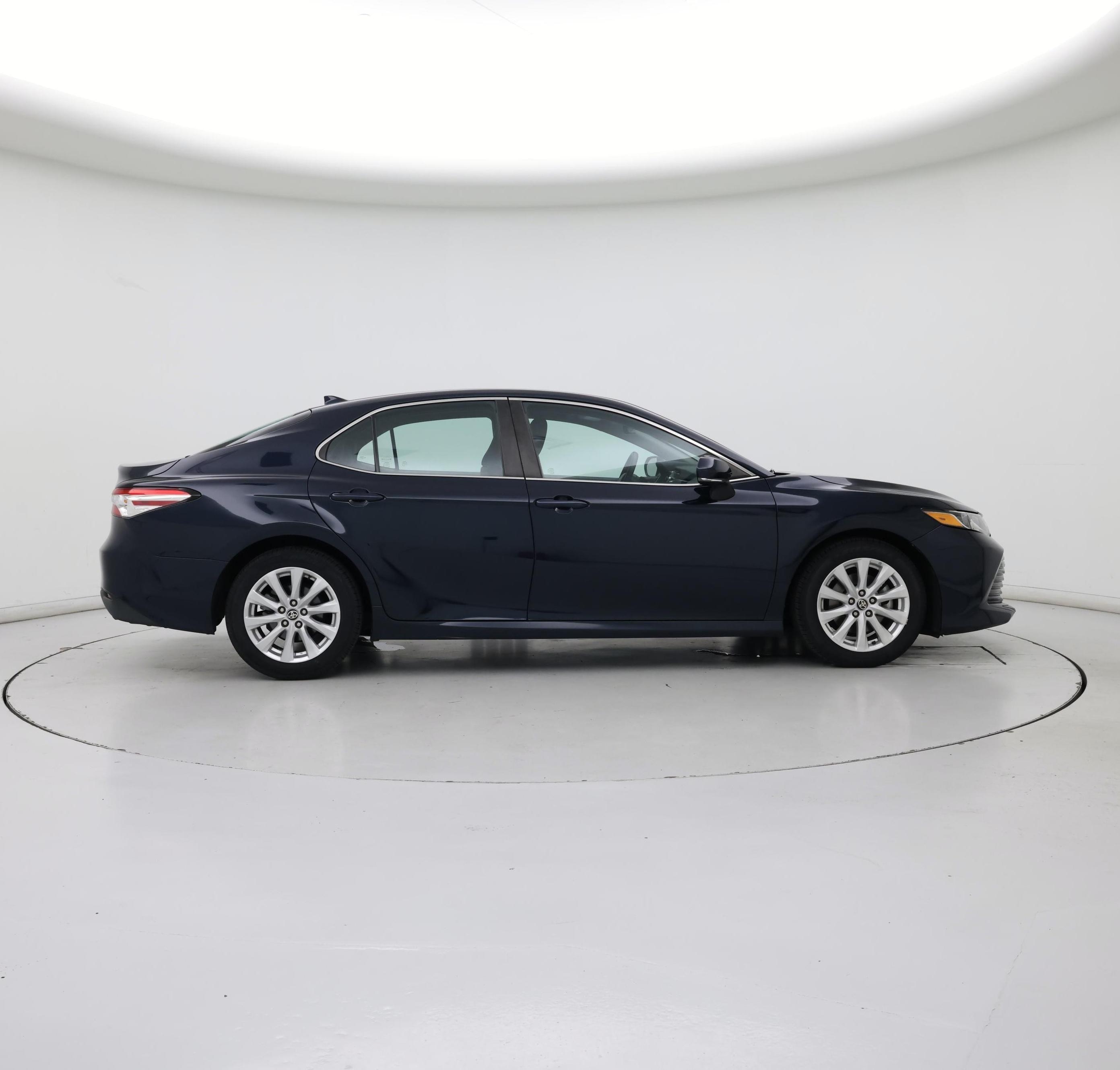 Thumbnail: 2020 Toyota Camry - 7