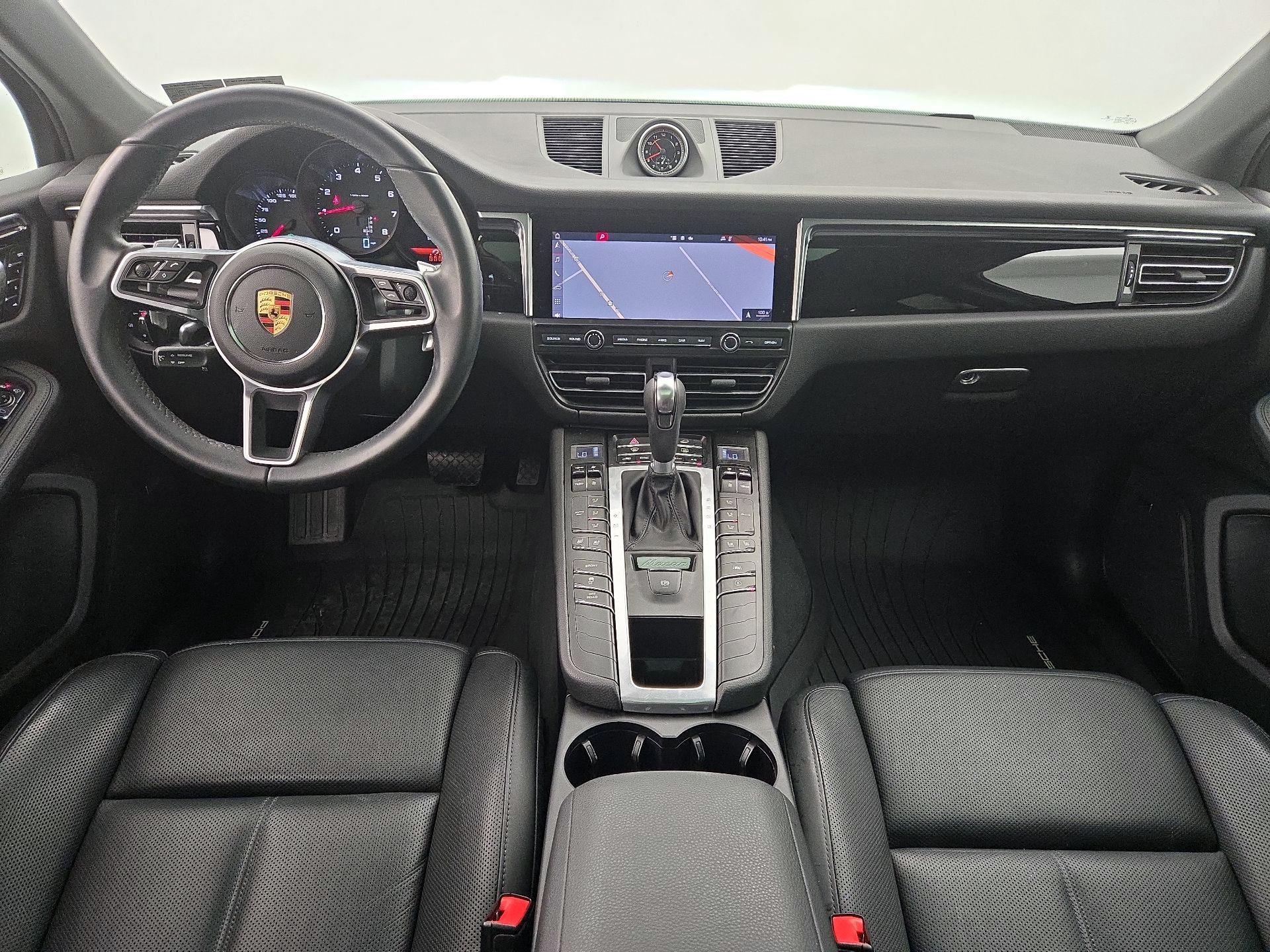 Thumbnail: 2021 Porsche Macan - 9