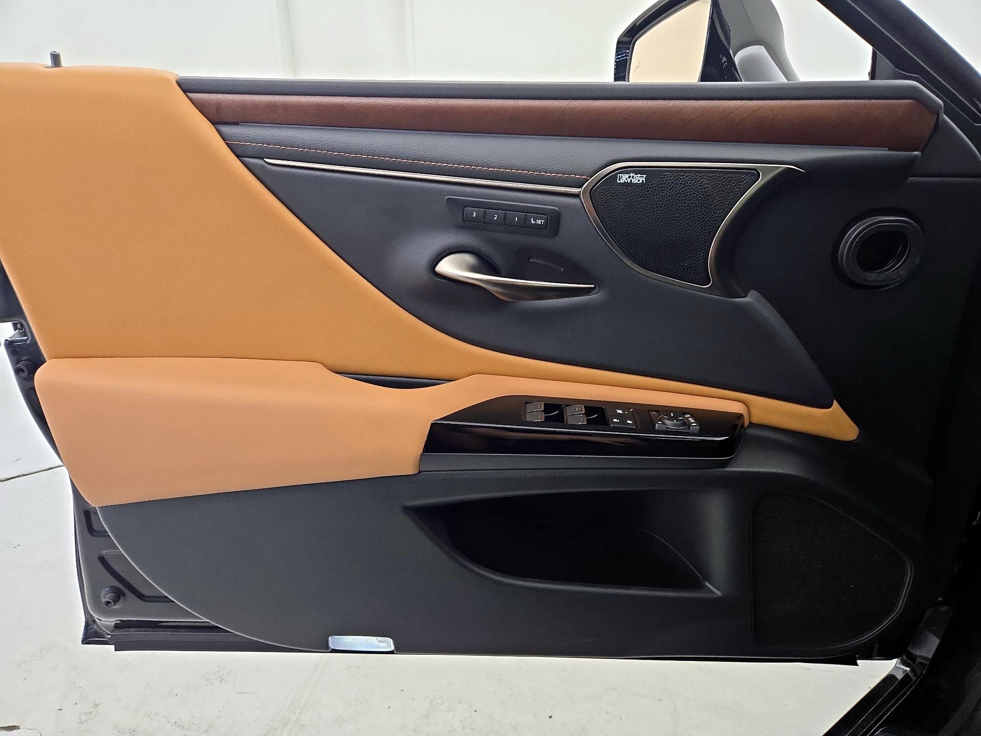 Thumbnail: 2024 Lexus ES - 12
