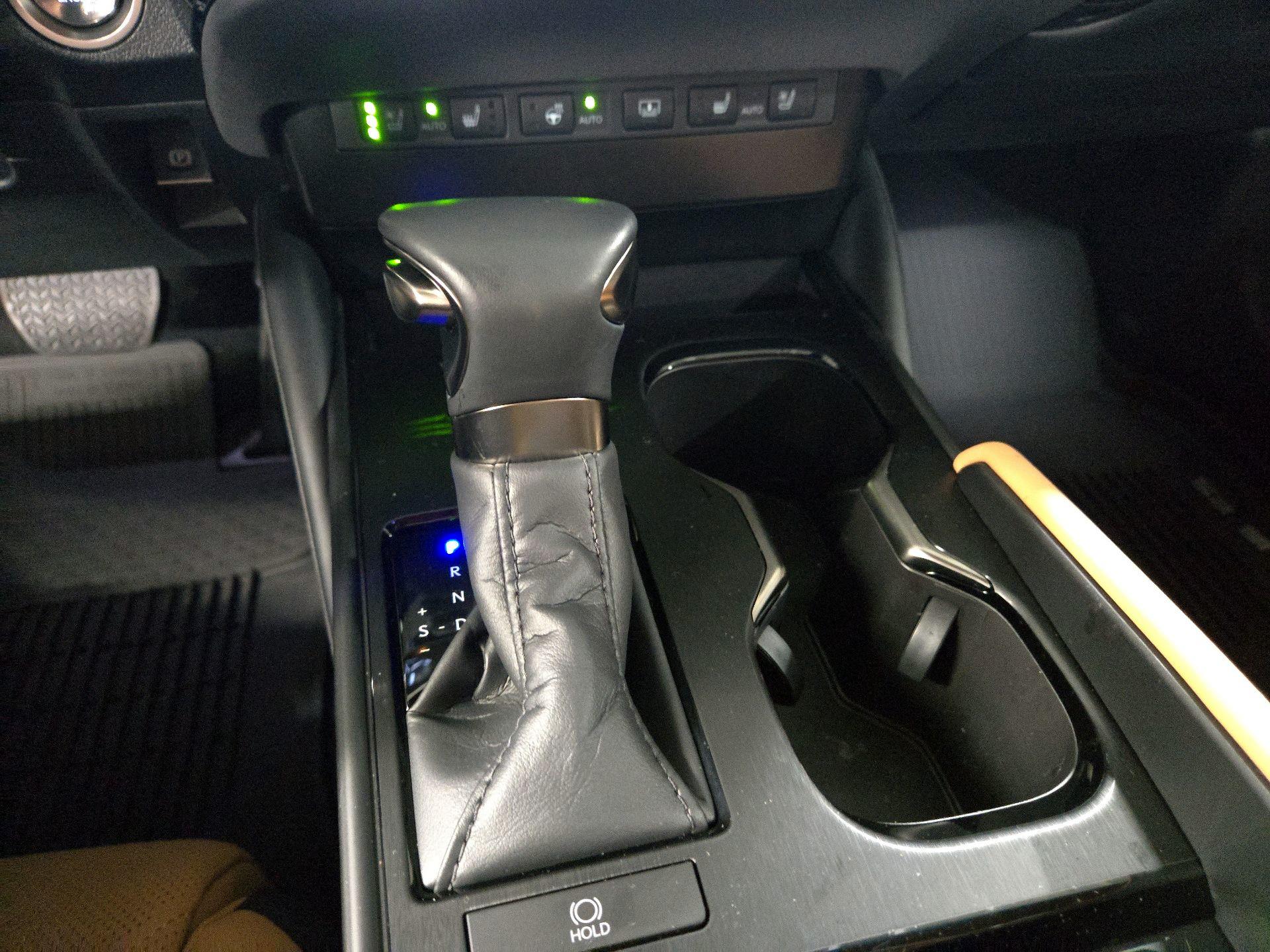 Thumbnail: 2024 Lexus ES - 18
