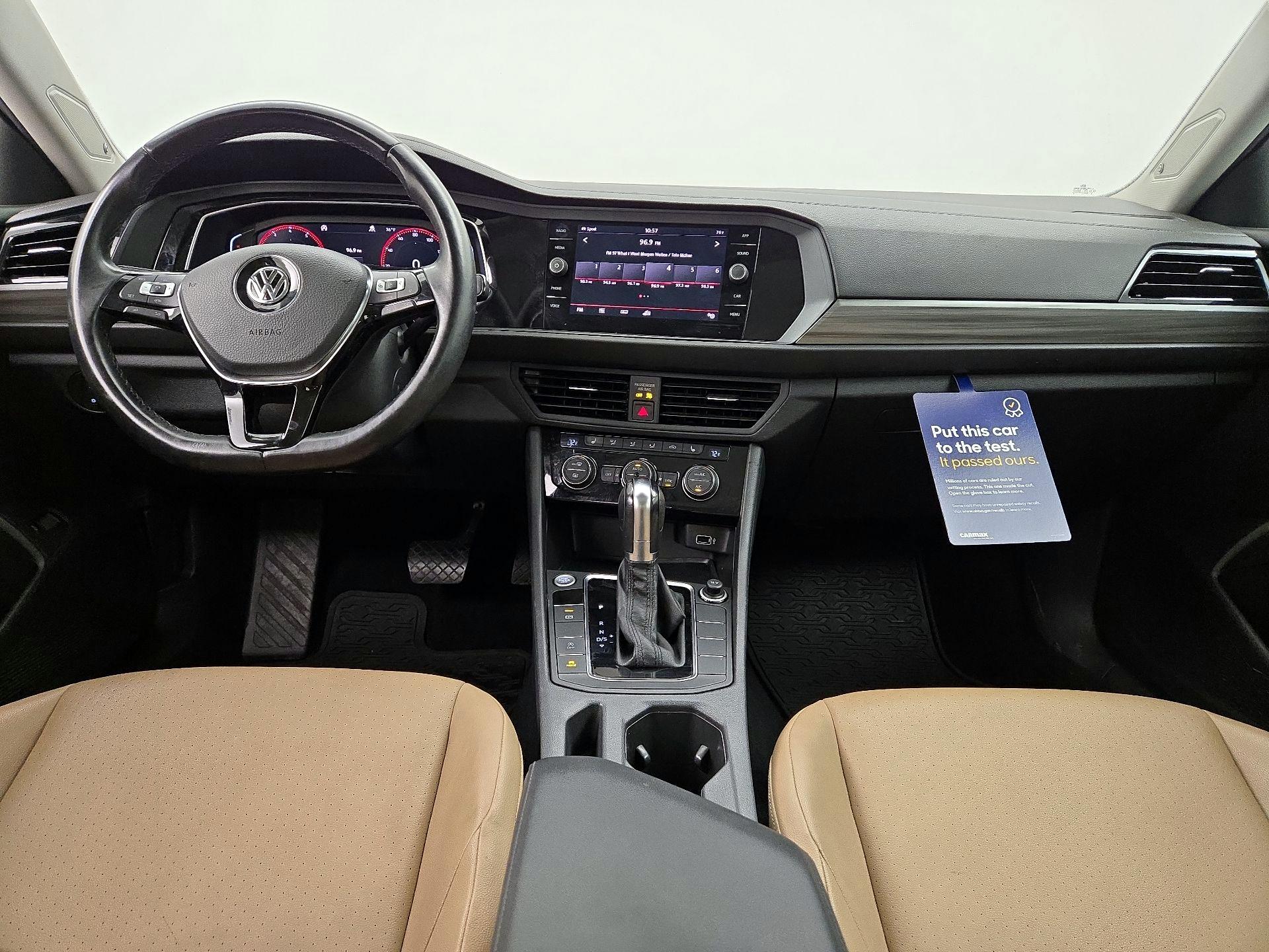 Thumbnail: 2019 Volkswagen Jetta - 9