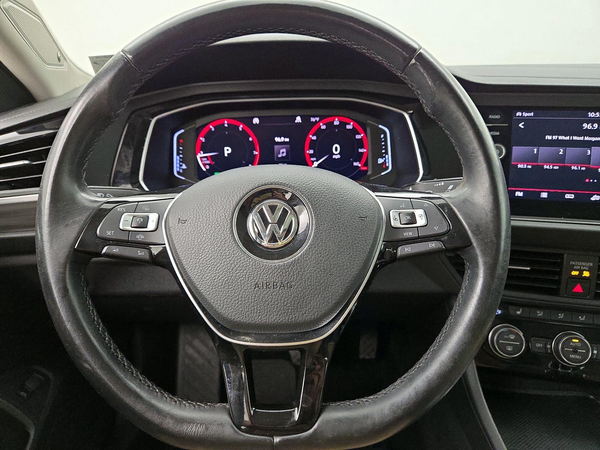 Thumbnail: 2019 Volkswagen Jetta - 10