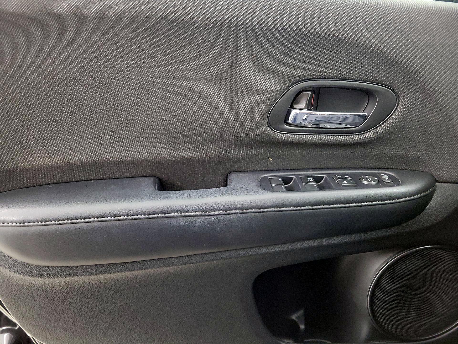 Thumbnail: 2019 Honda HR-V - 12