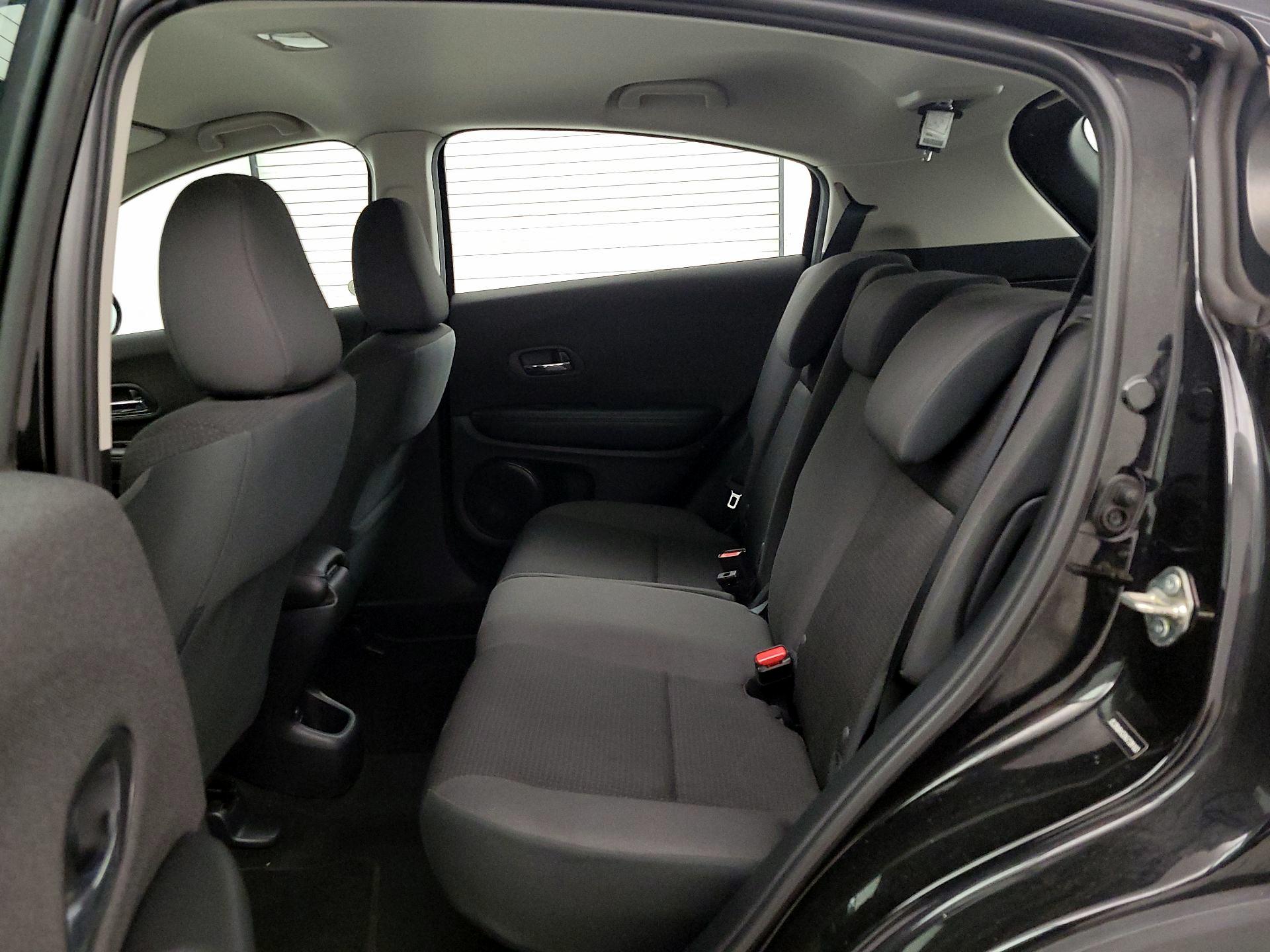 Thumbnail: 2019 Honda HR-V - 19