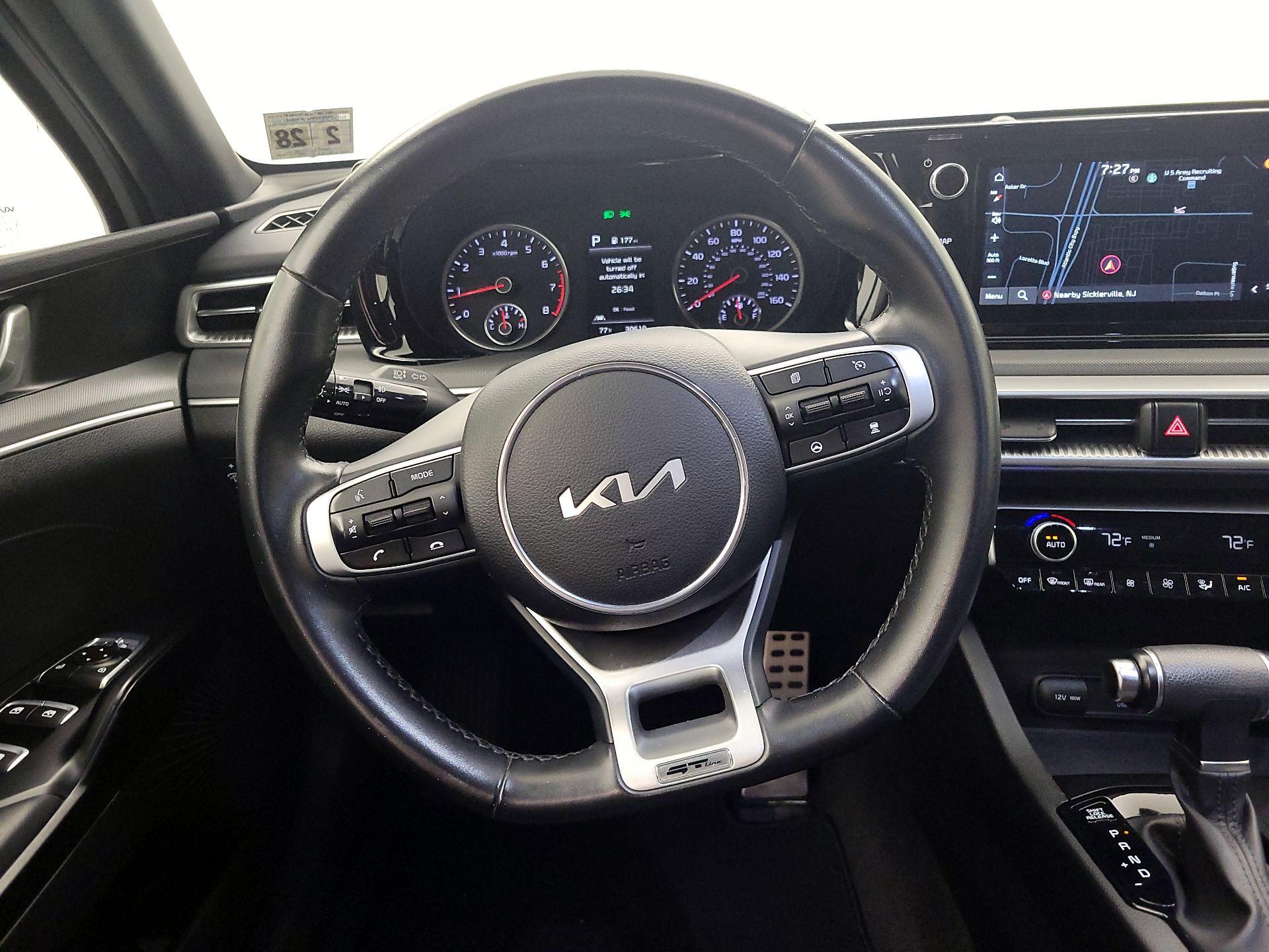 Thumbnail: 2023 Kia K5 - 10