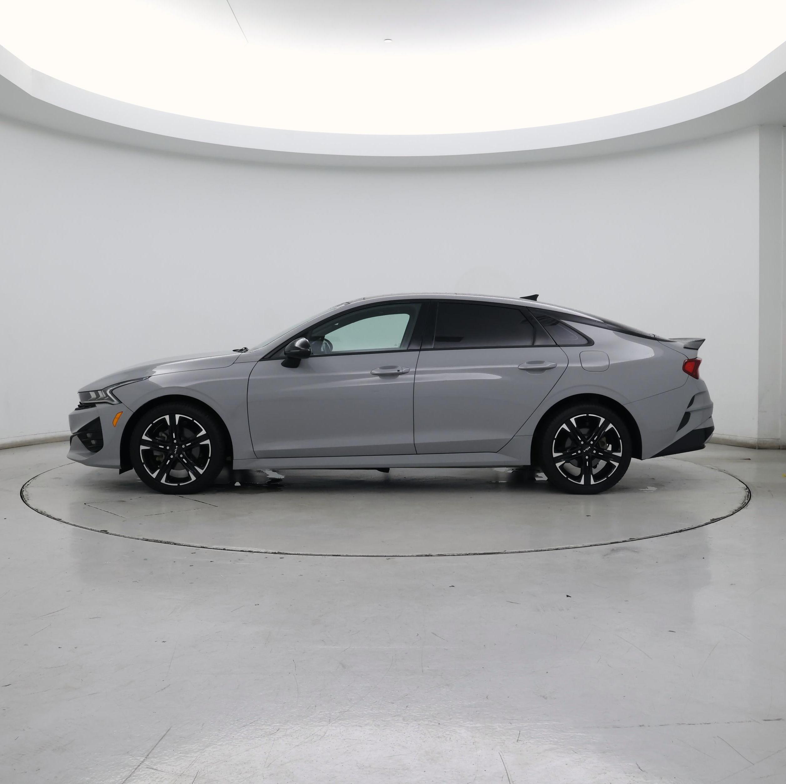 Thumbnail: 2023 Kia K5 - 3