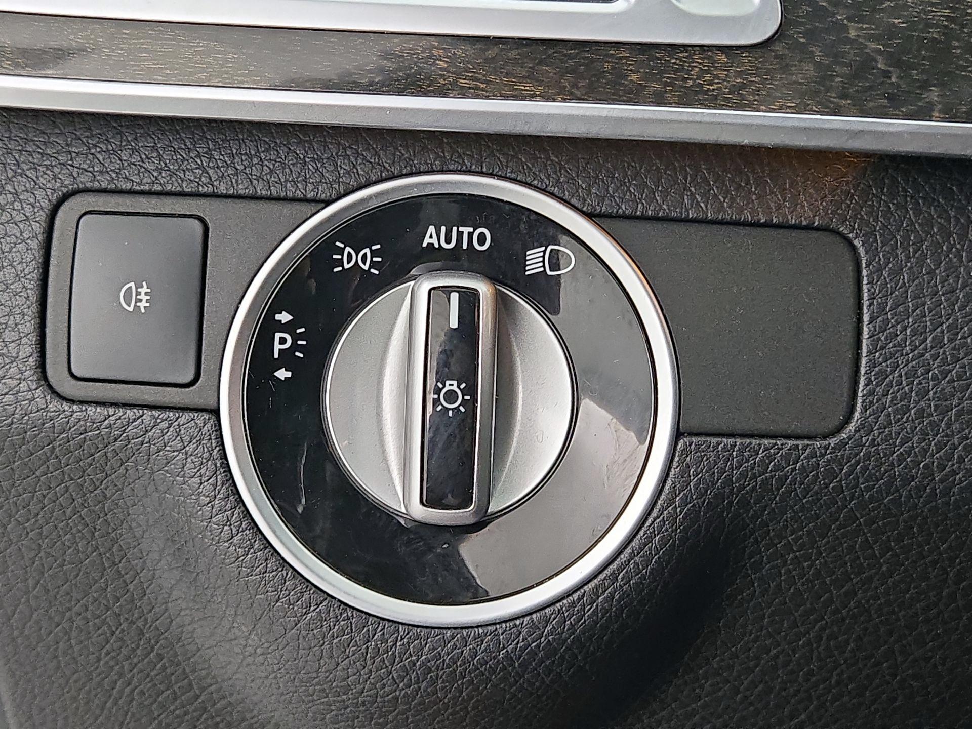 Thumbnail: 2015 Mercedes-Benz E-Class - 13