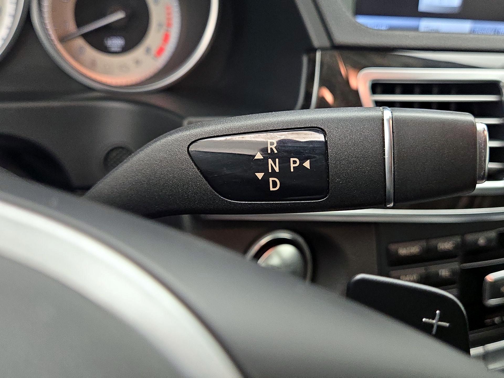 Thumbnail: 2015 Mercedes-Benz E-Class - 17