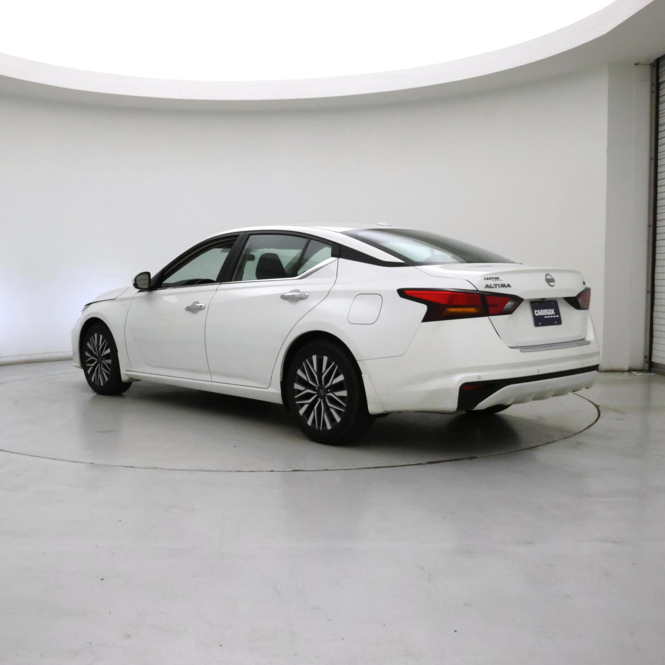 Thumbnail: 2023 Nissan Altima - 2