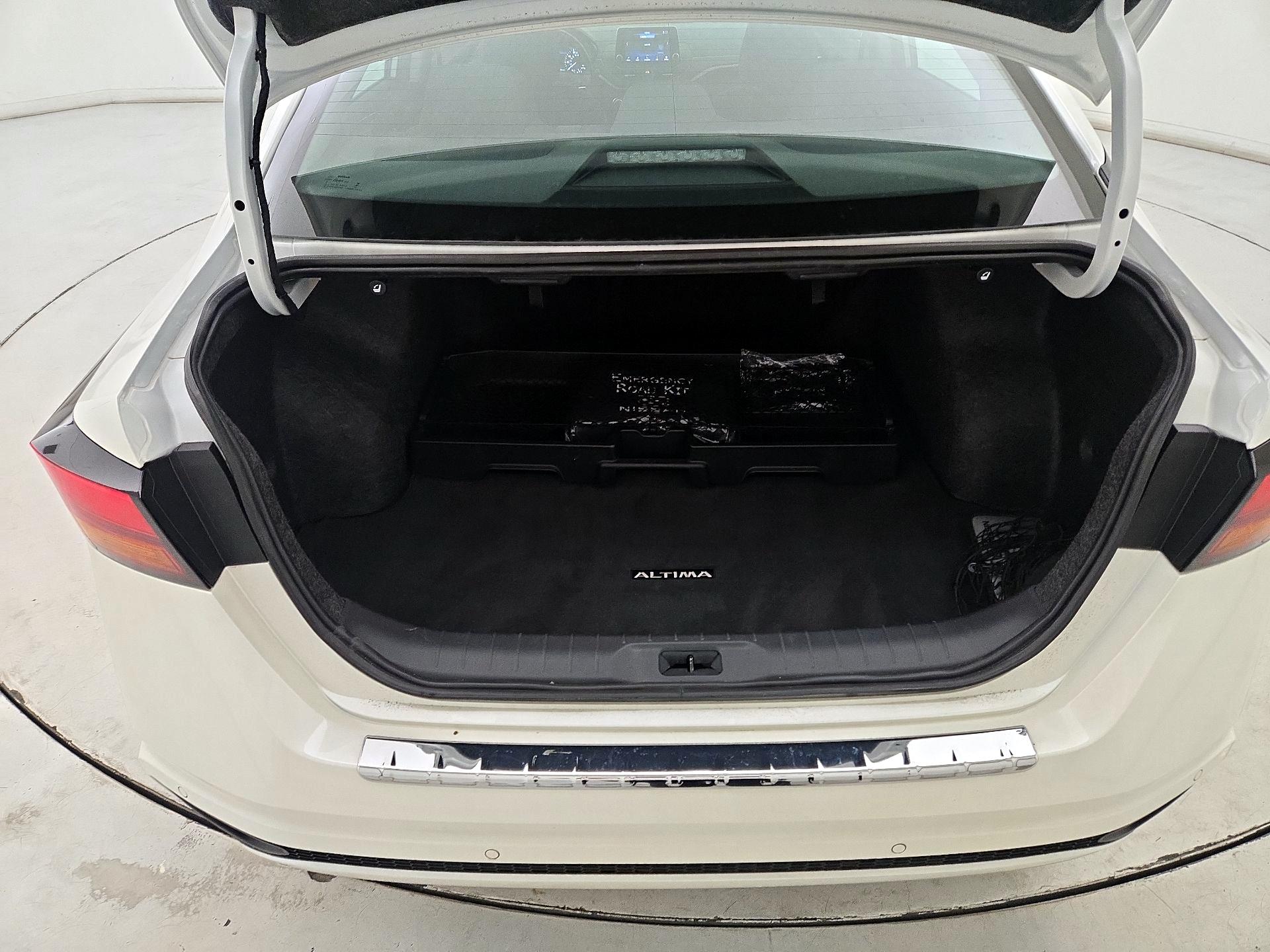 Thumbnail: 2023 Nissan Altima - 20