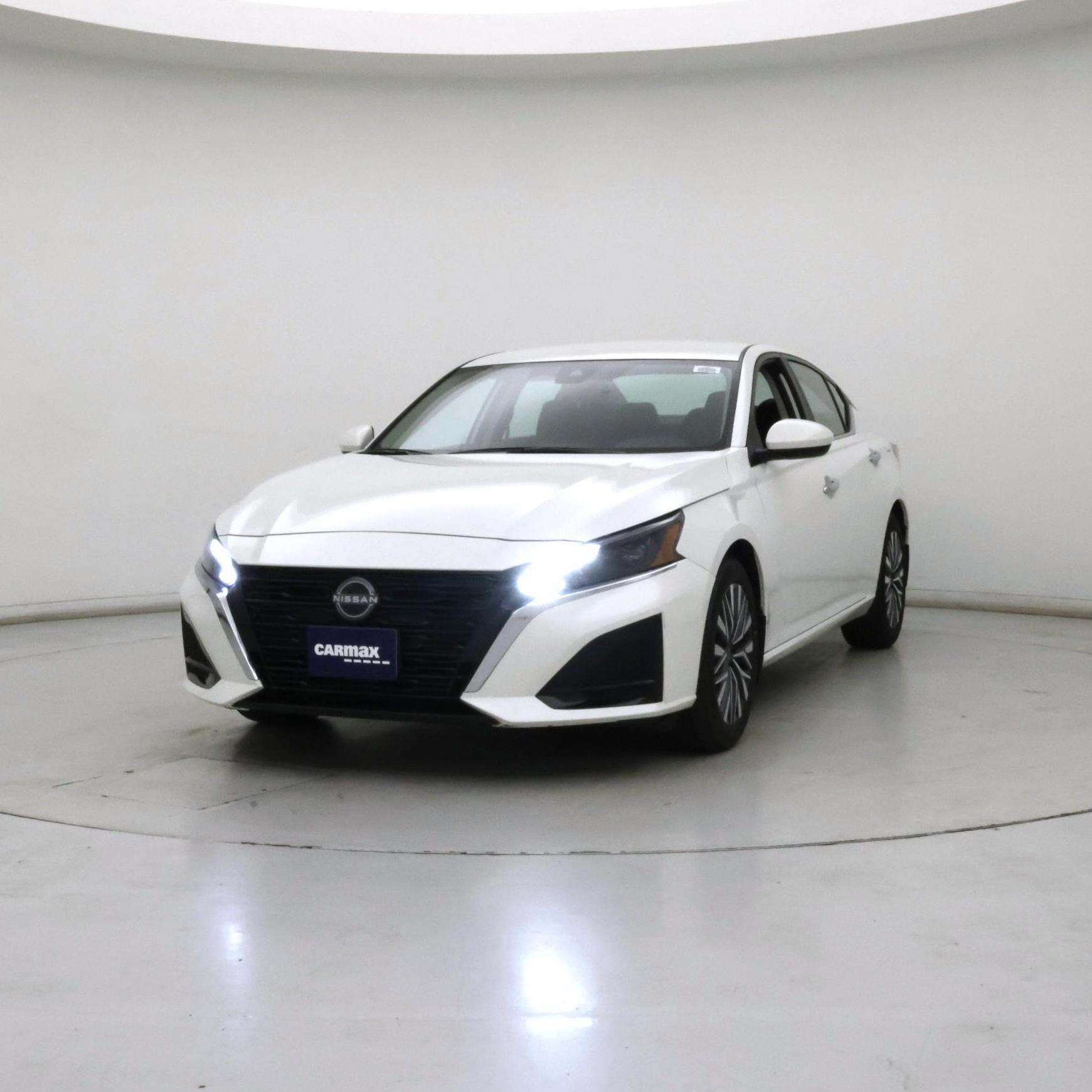 Thumbnail: 2023 Nissan Altima - 4