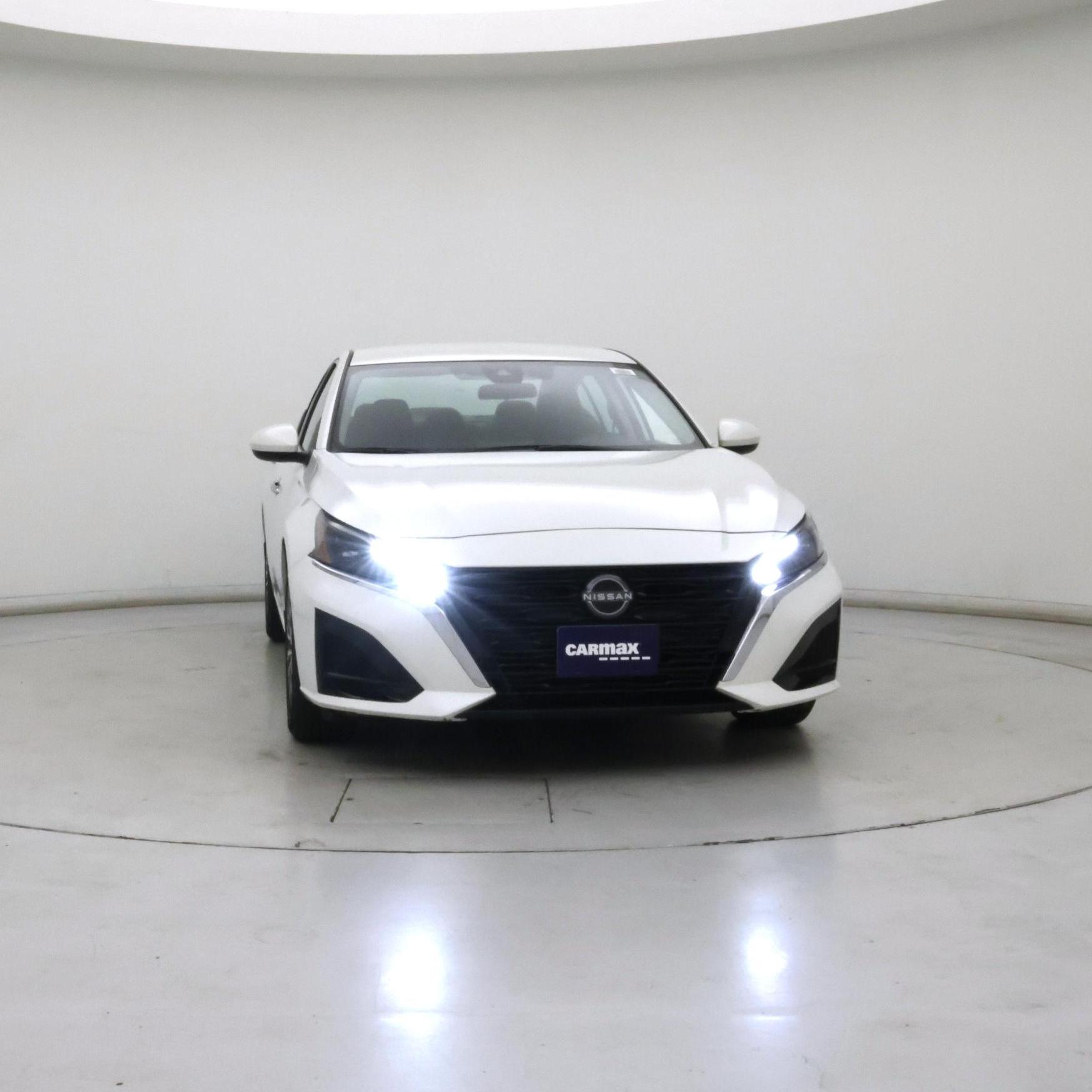 Thumbnail: 2023 Nissan Altima - 5