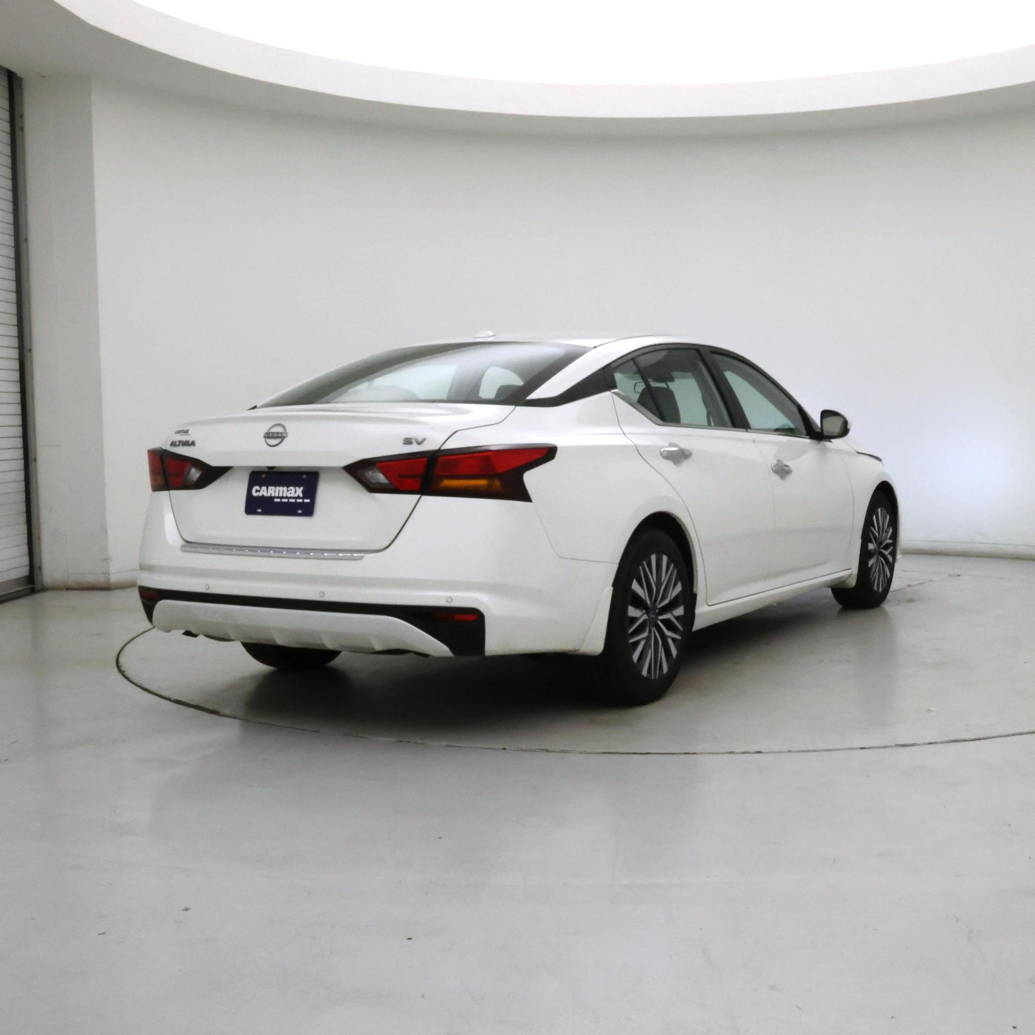 Thumbnail: 2023 Nissan Altima - 8