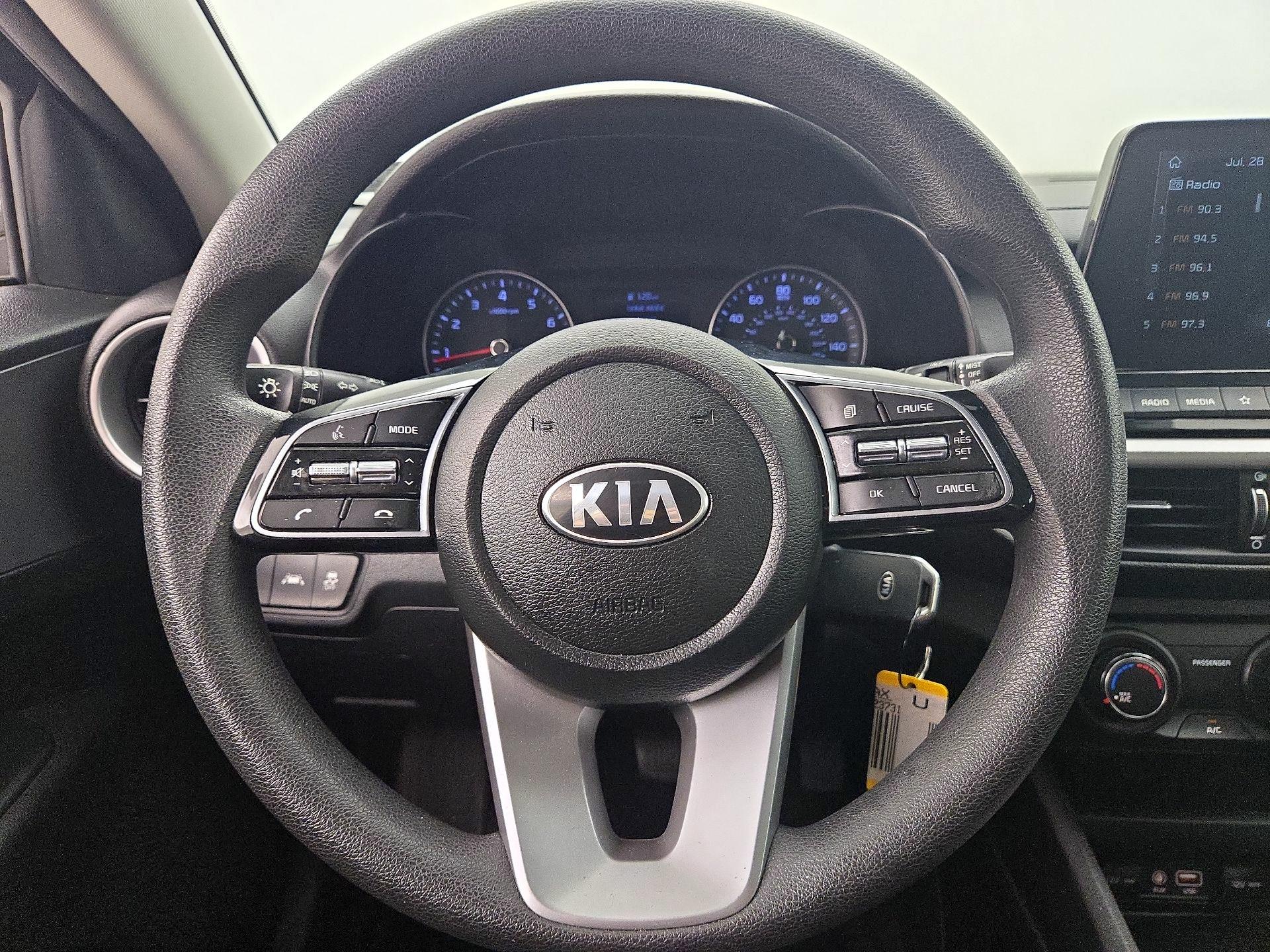Thumbnail: 2020 Kia Forte - 10