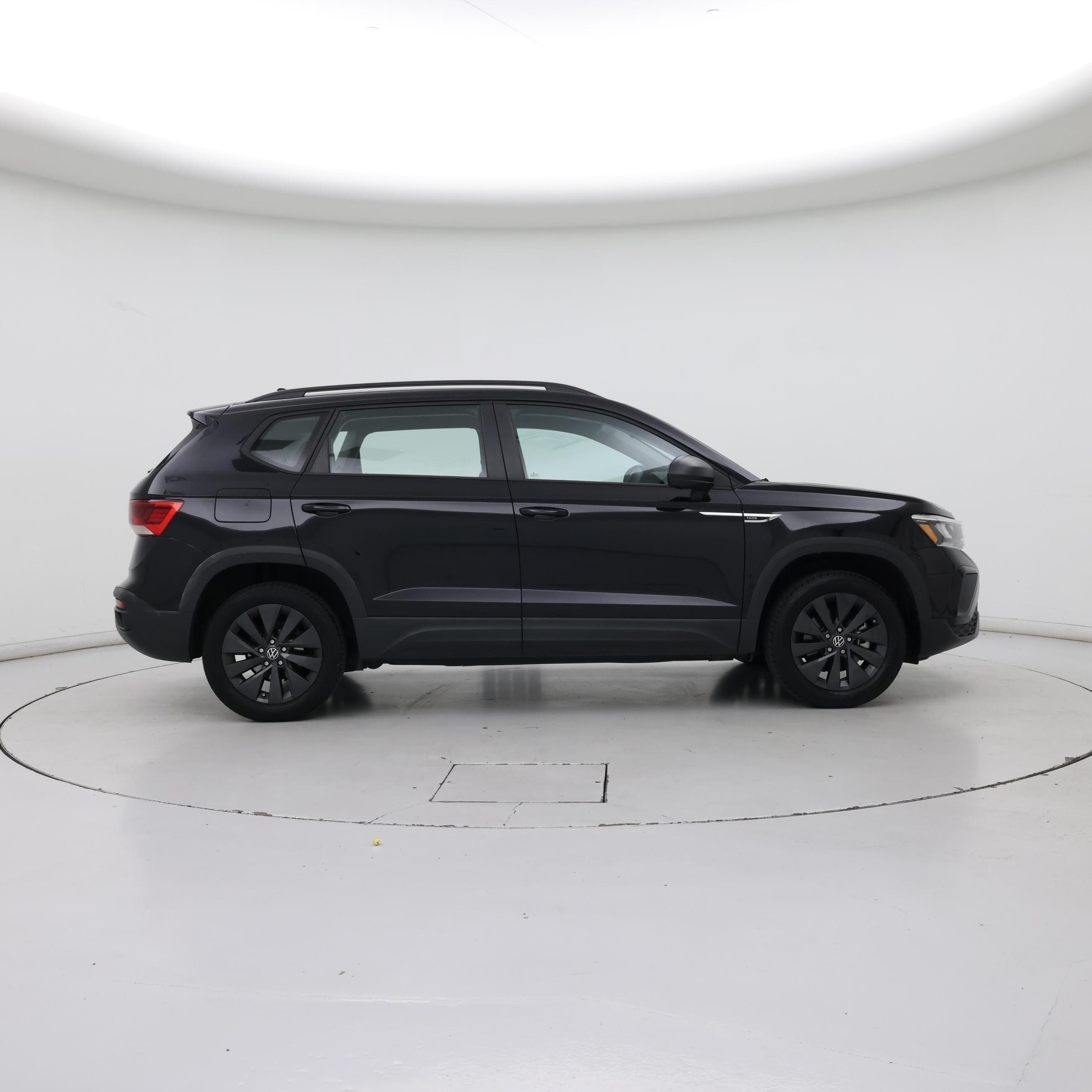 Thumbnail: 2024 Volkswagen Taos - 7