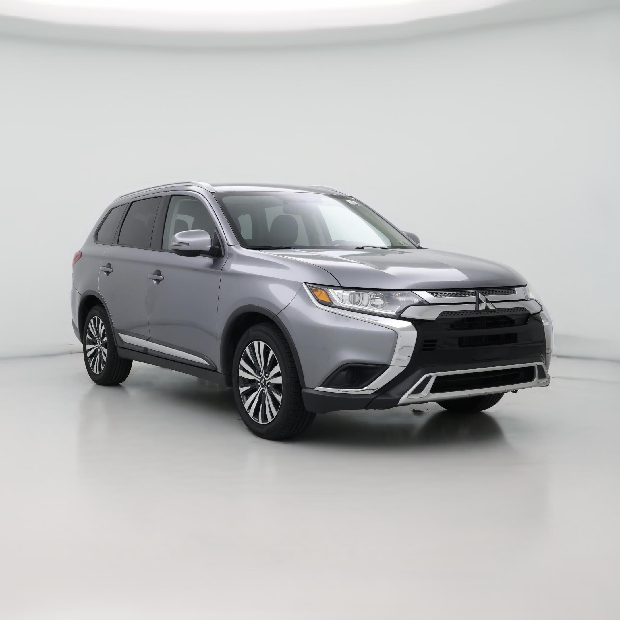 Thumbnail: 2020 Mitsubishi Outlander - 1