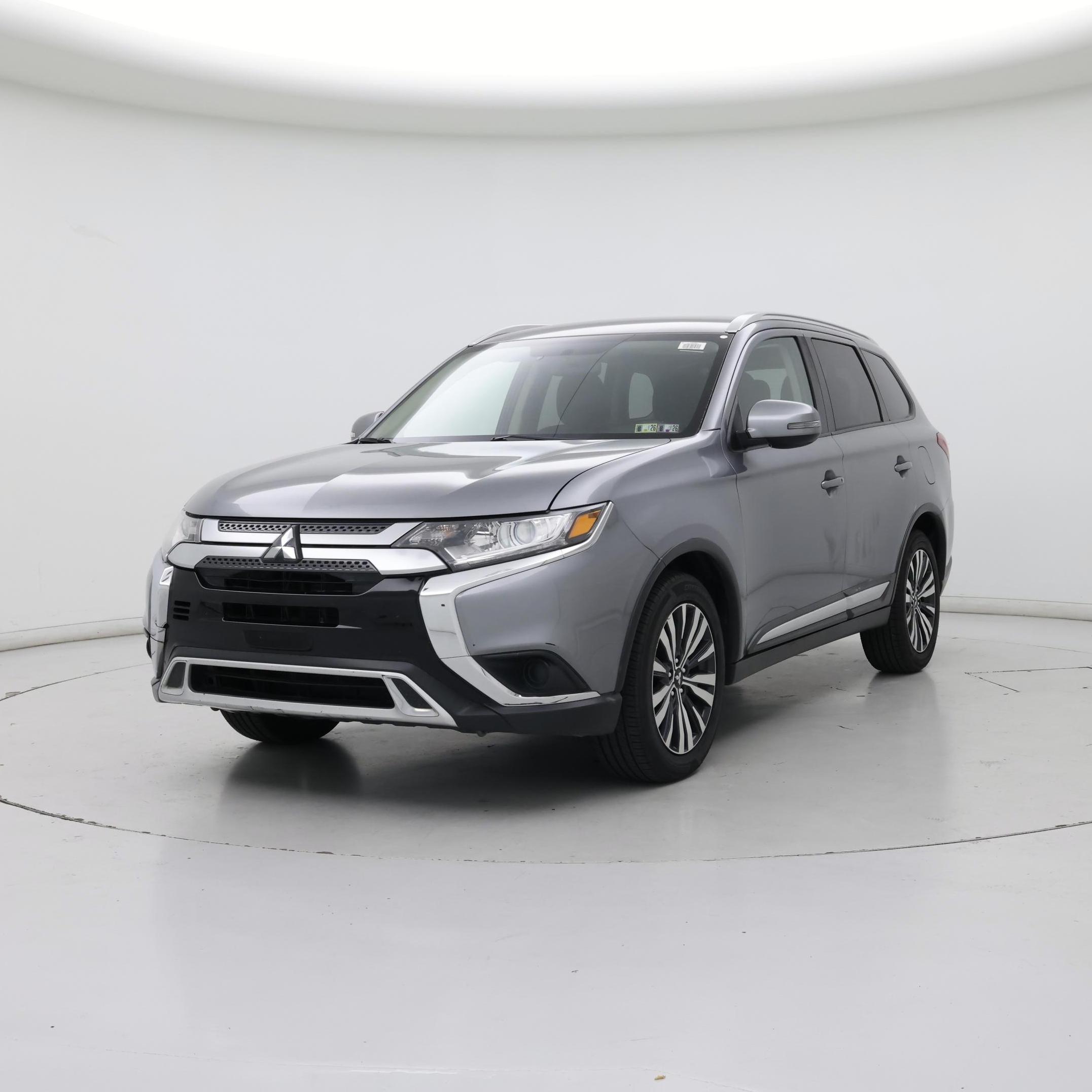 Thumbnail: 2020 Mitsubishi Outlander - 4