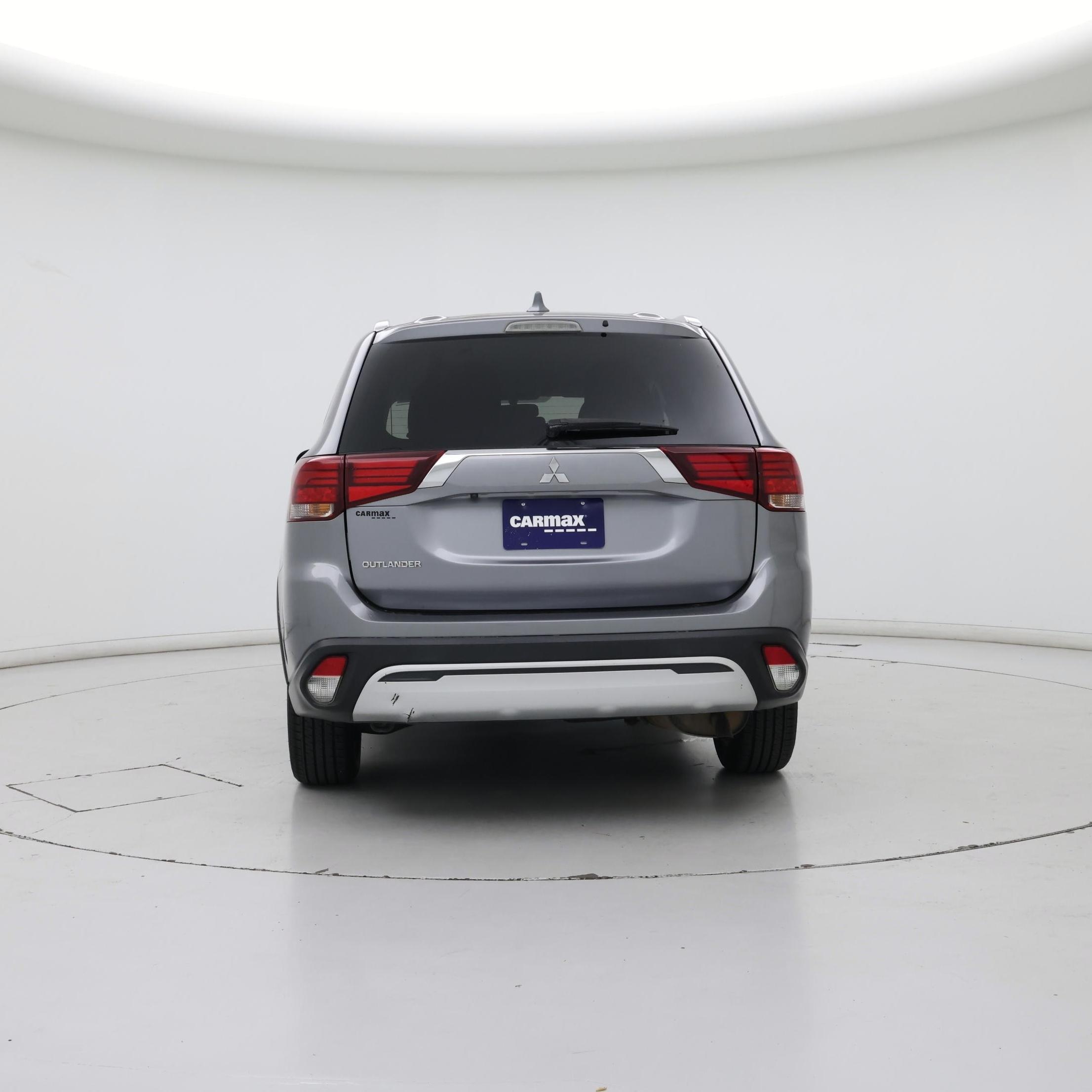Thumbnail: 2020 Mitsubishi Outlander - 6