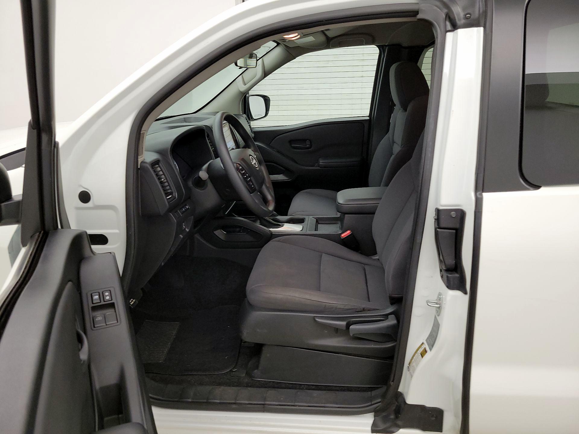 Thumbnail: 2024 Nissan Frontier - 11