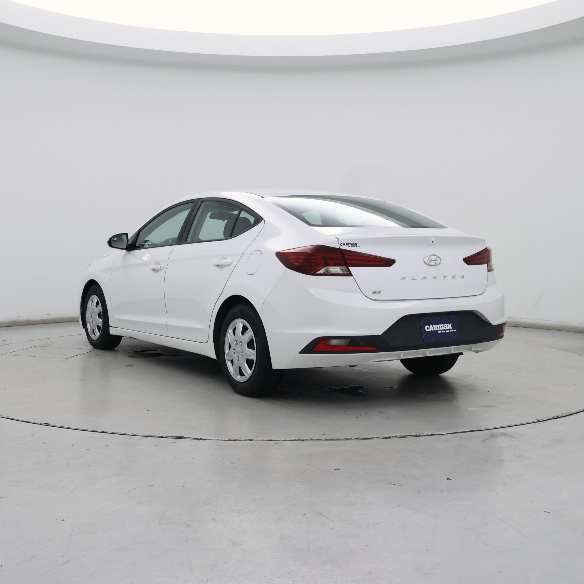 Thumbnail: 2022 Hyundai Elantra - 2