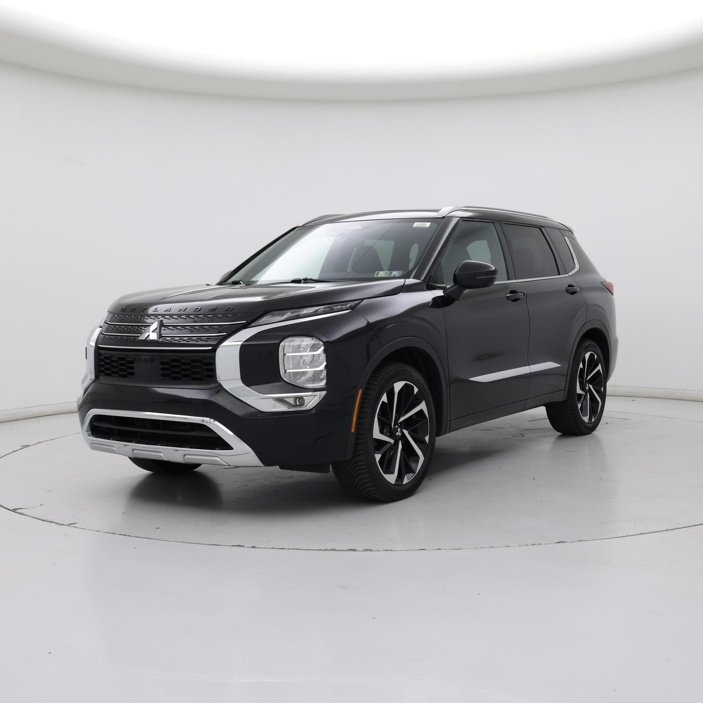 Thumbnail: 2022 Mitsubishi Outlander - 4
