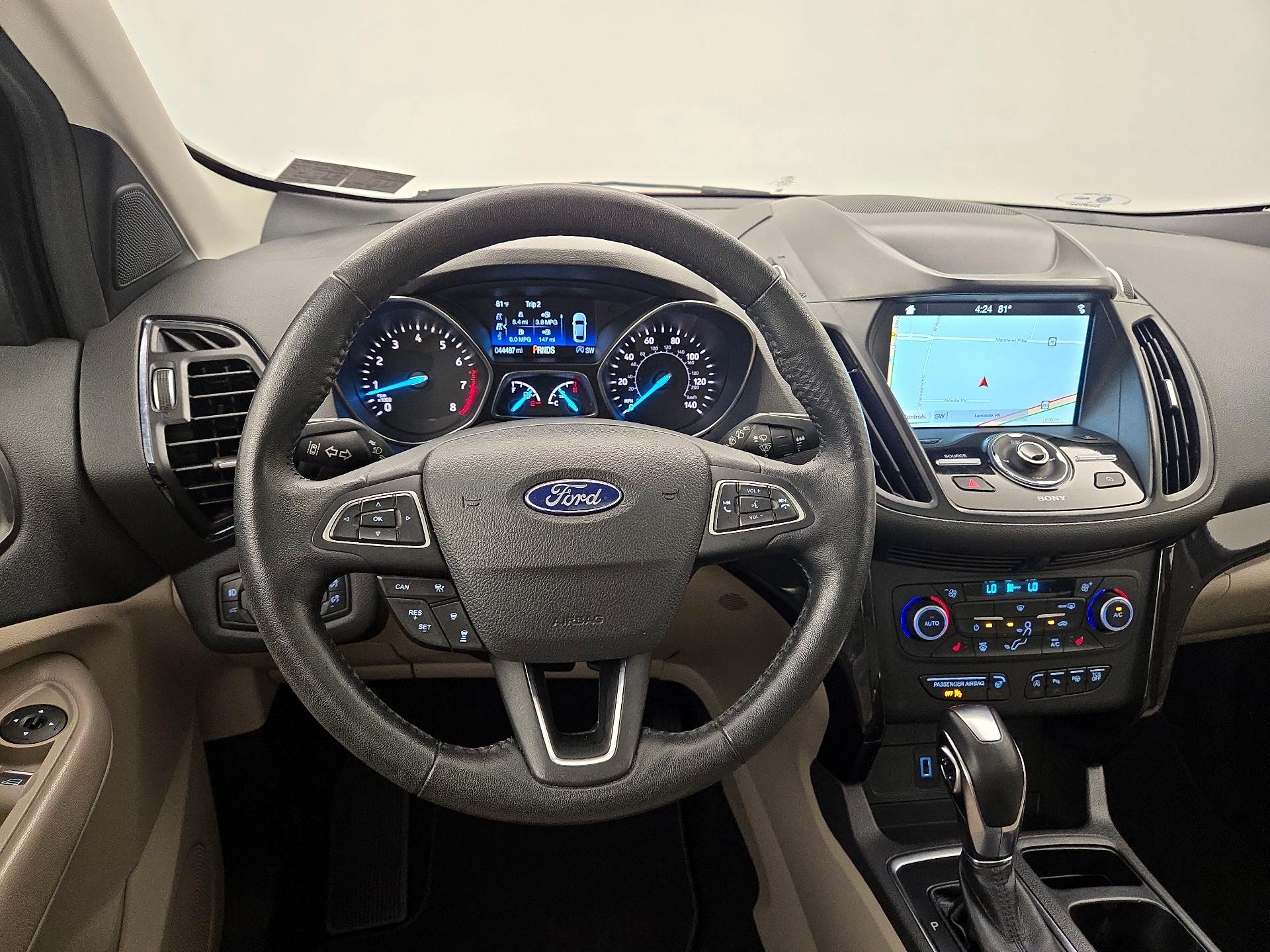 Thumbnail: 2019 Ford Escape - 10