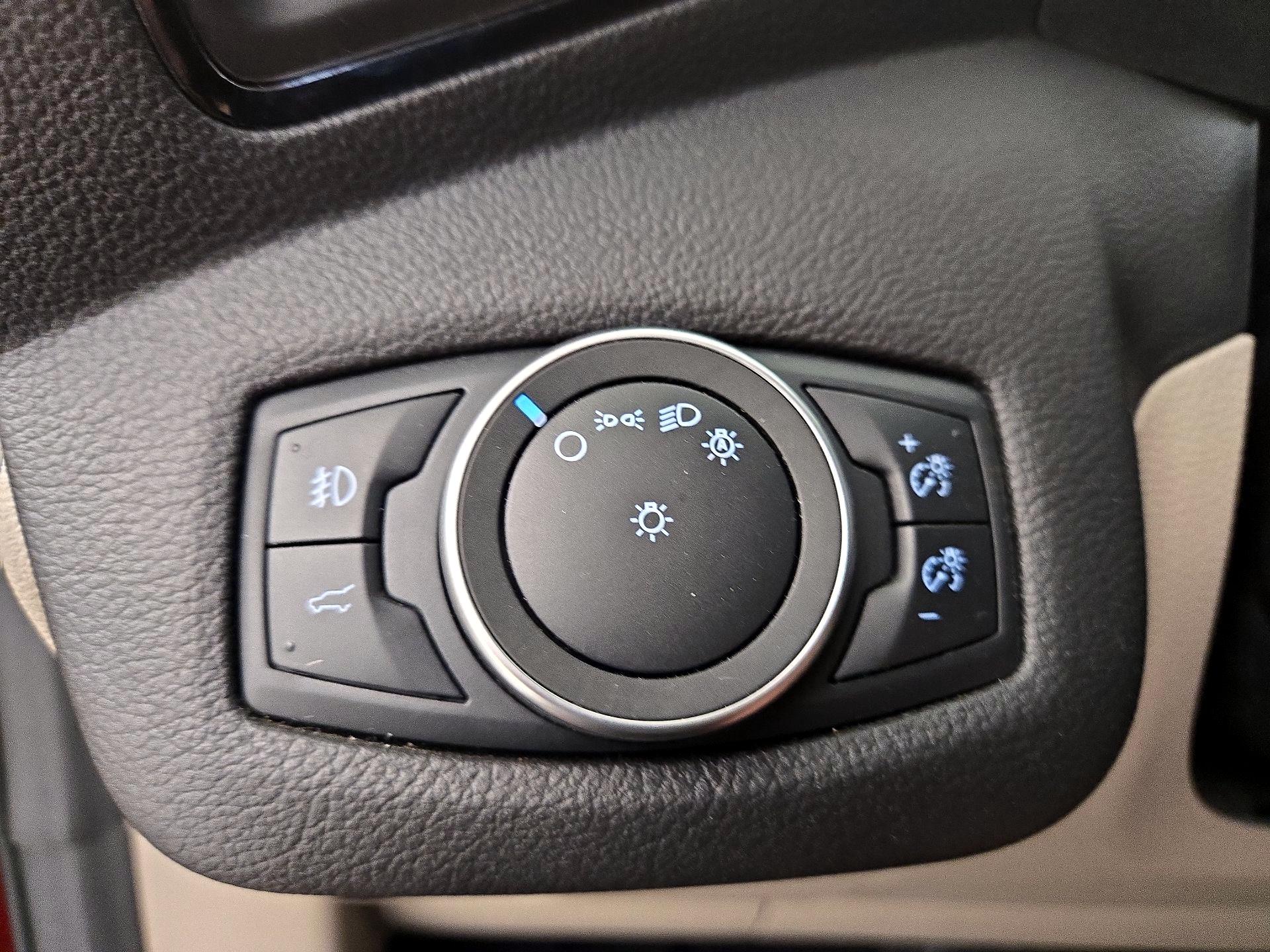 Thumbnail: 2019 Ford Escape - 13