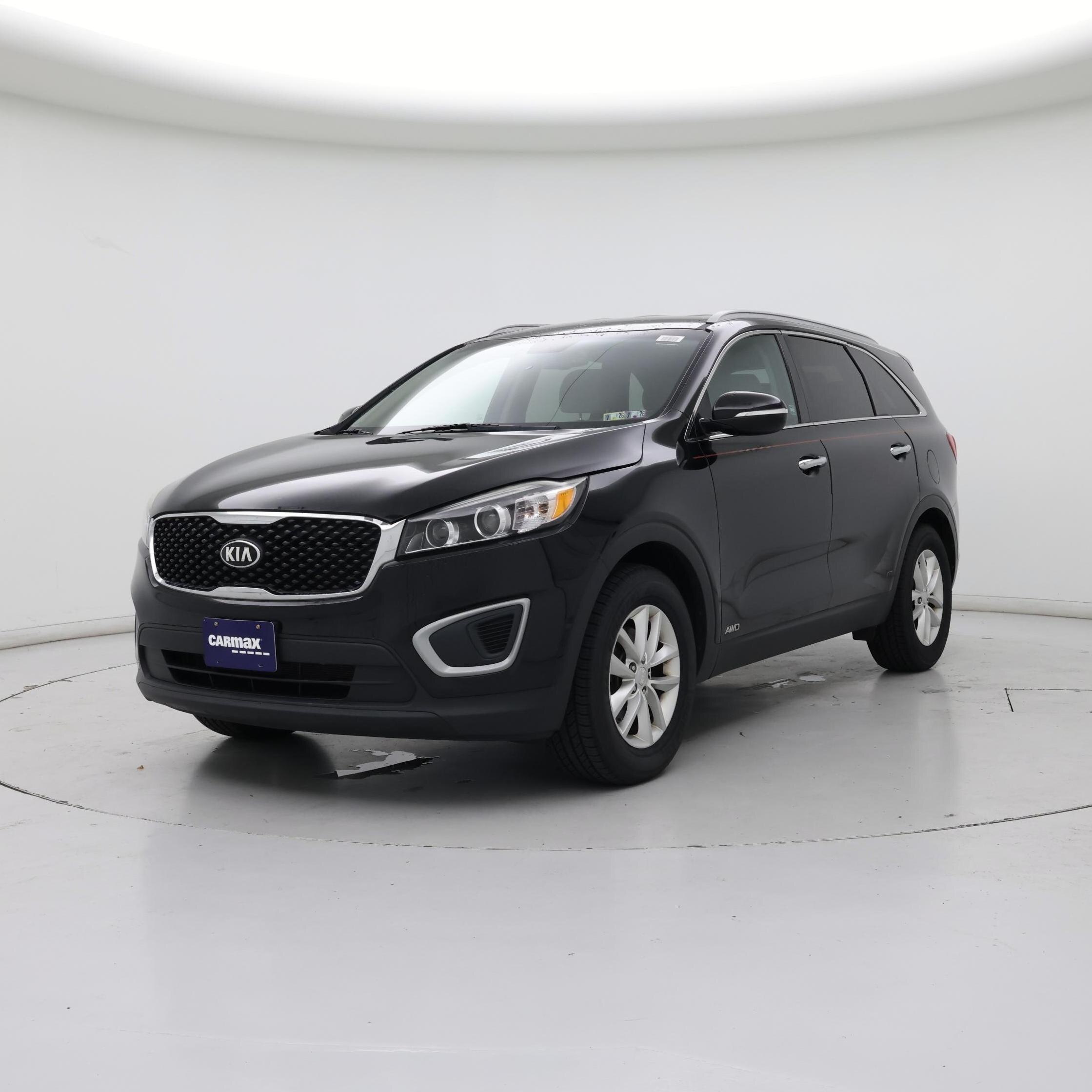 Thumbnail: 2017 Kia Sorento - 4