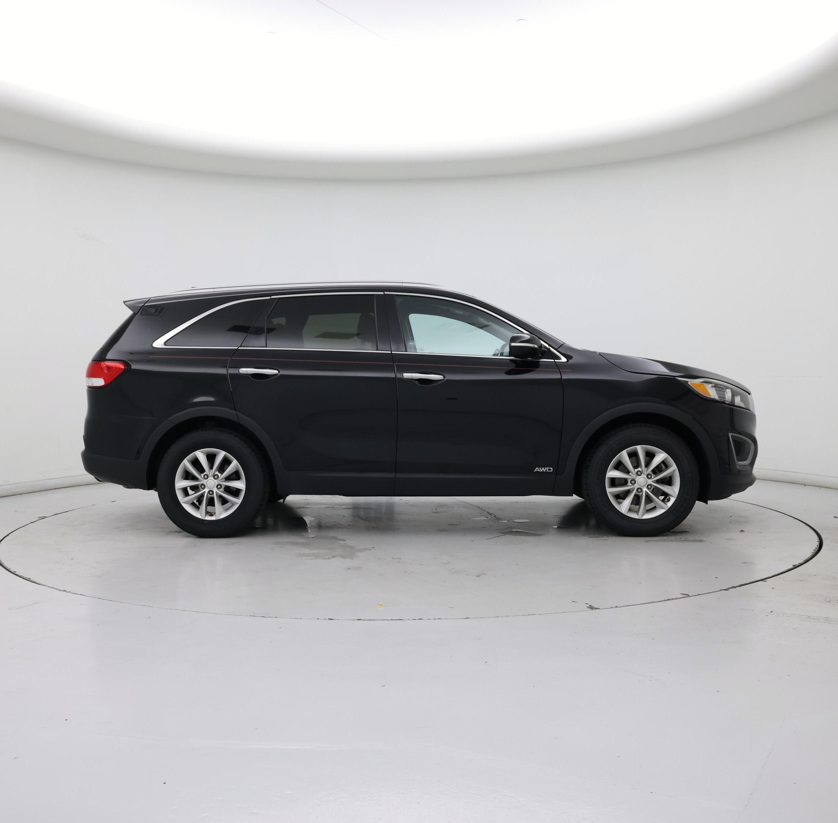 Thumbnail: 2017 Kia Sorento - 7