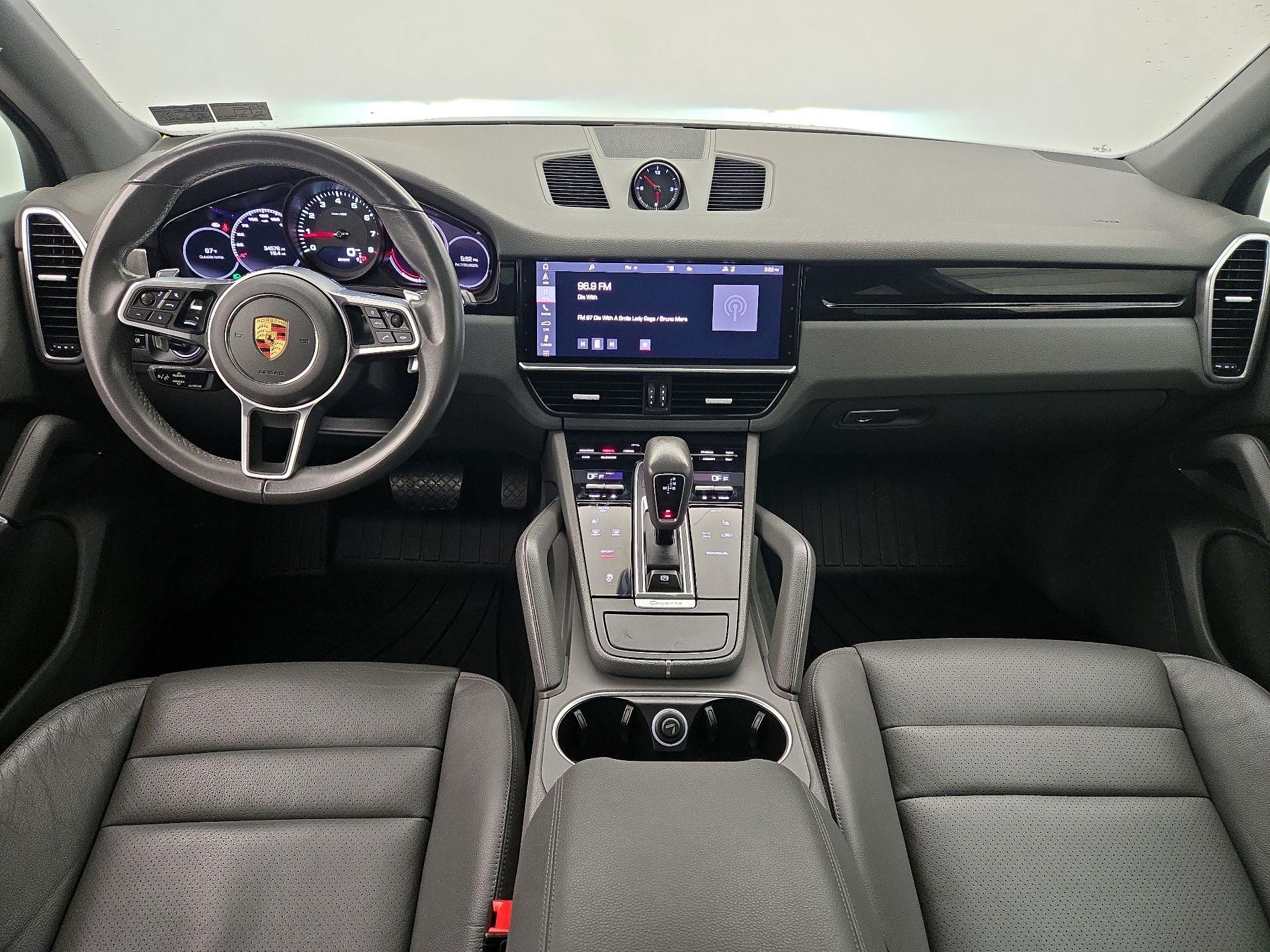 Thumbnail: 2021 Porsche Cayenne - 9