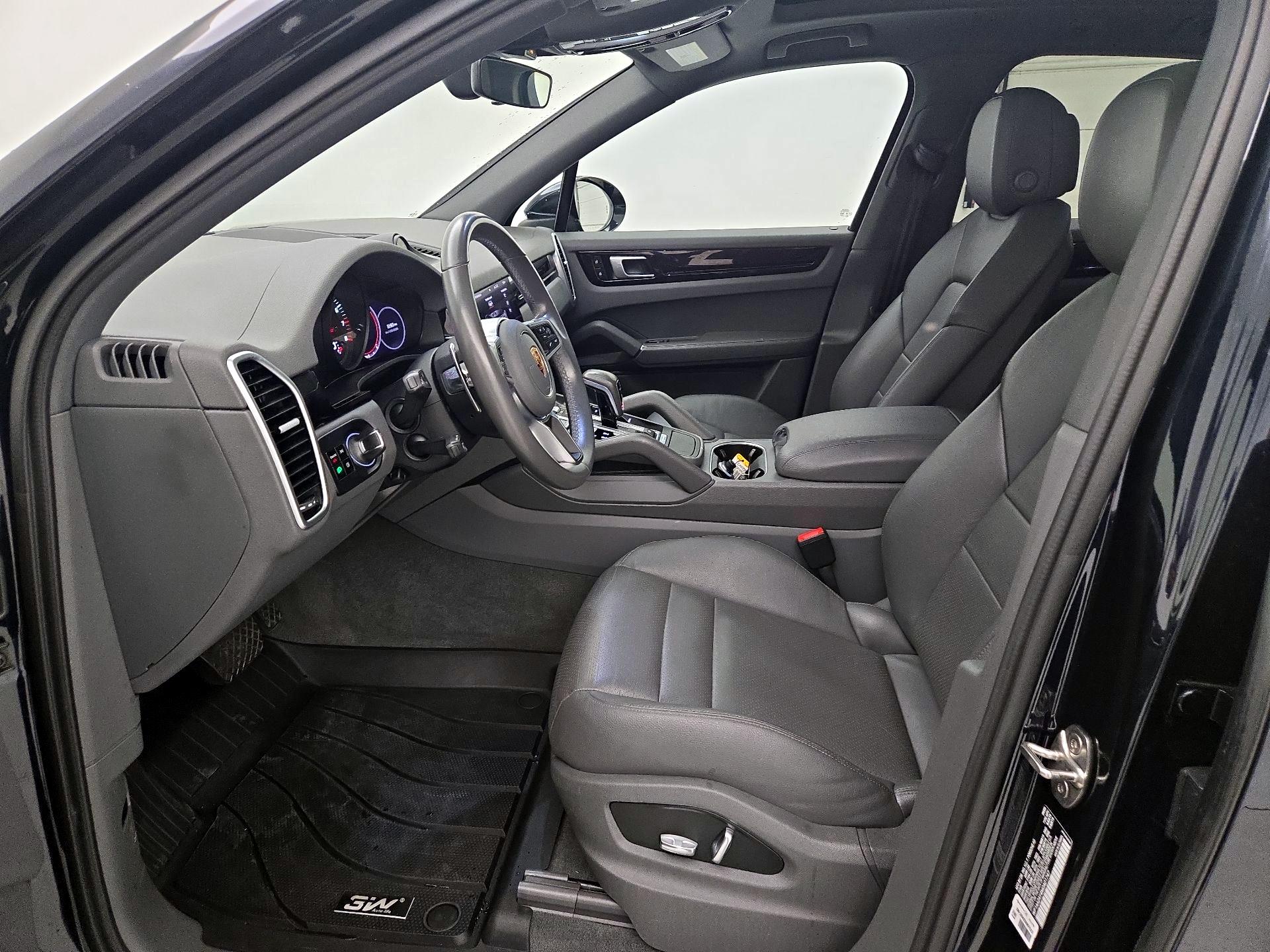 Thumbnail: 2021 Porsche Cayenne - 11