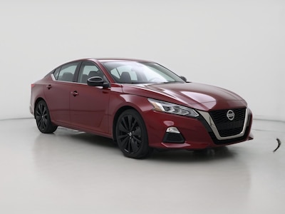 Red 2022 Nissan Altima SR